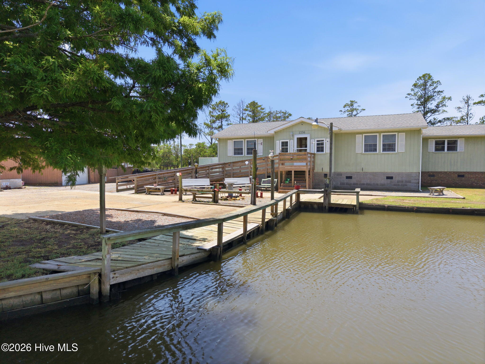 1556 Farrow Fork Rd