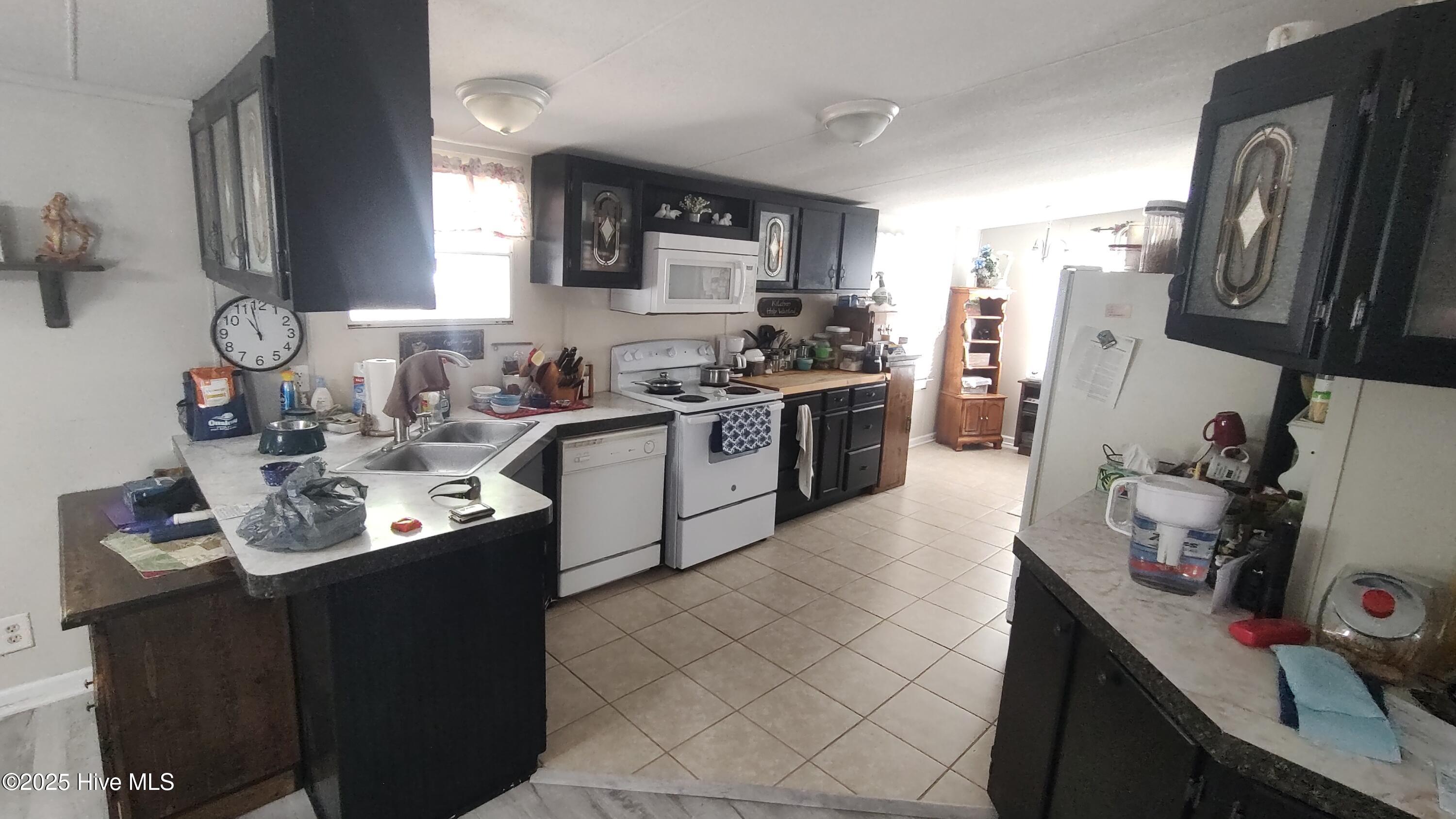 100532418 | Photo 13