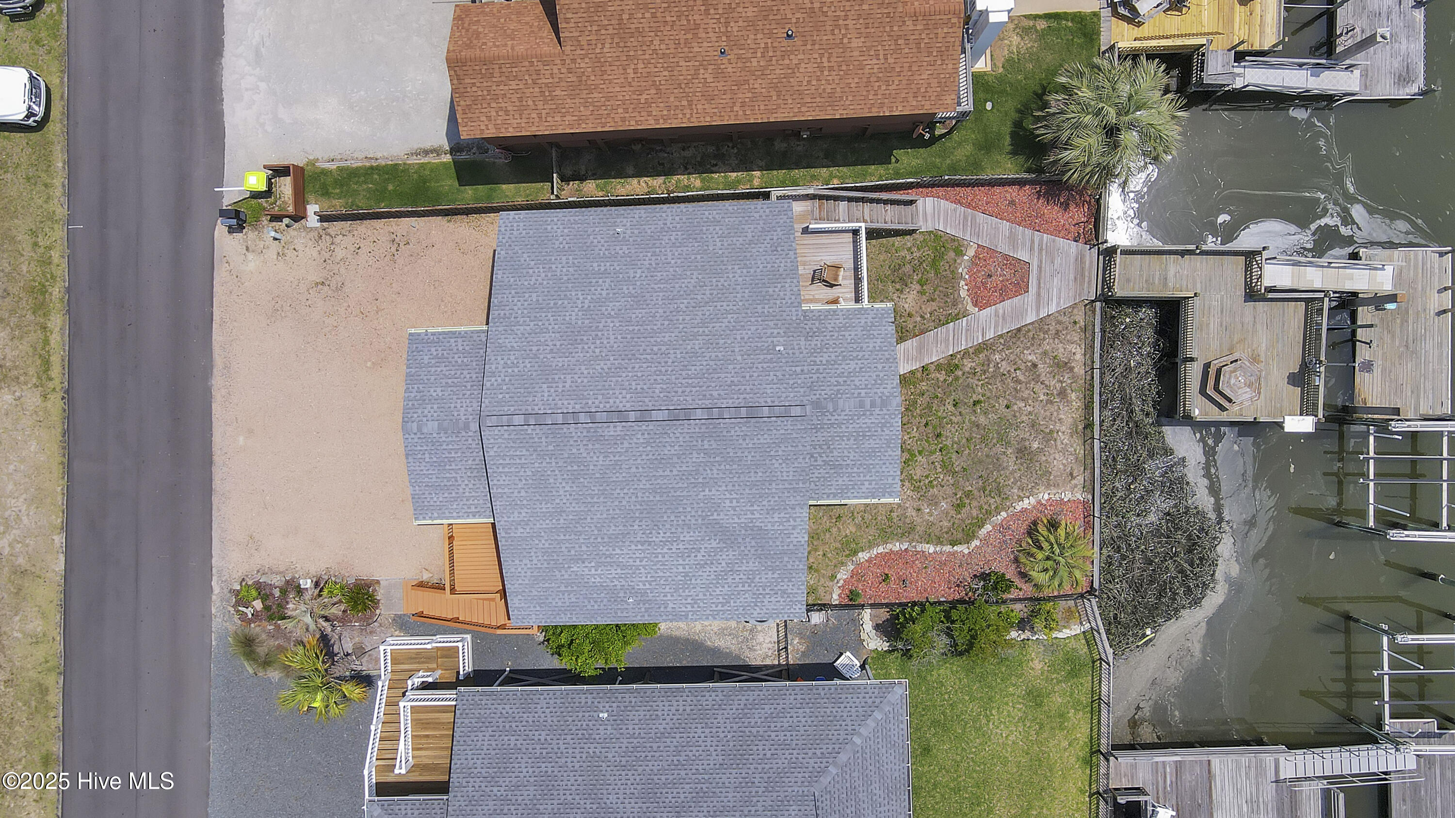 100545312 | Photo 56