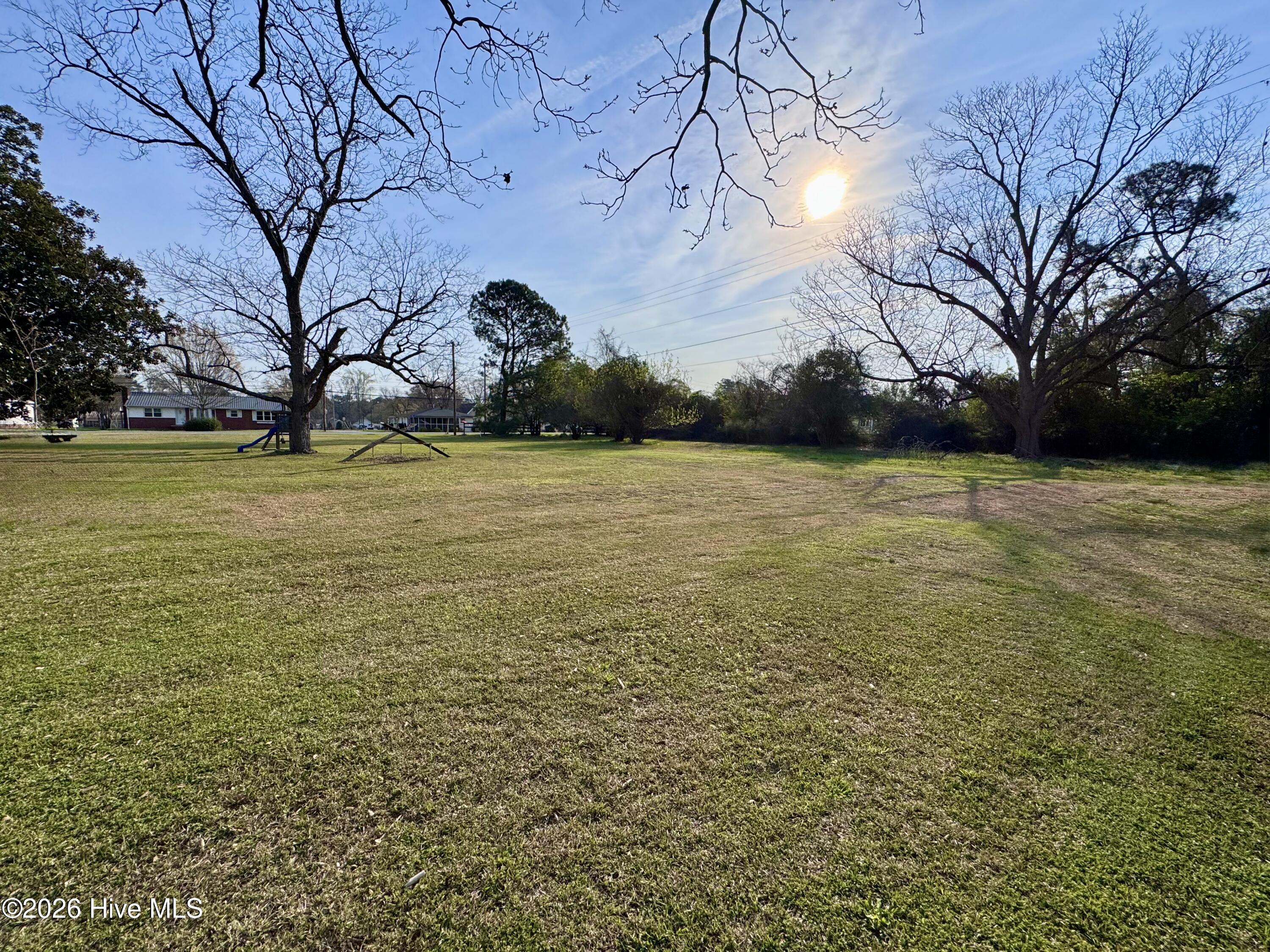3405 Oaks 