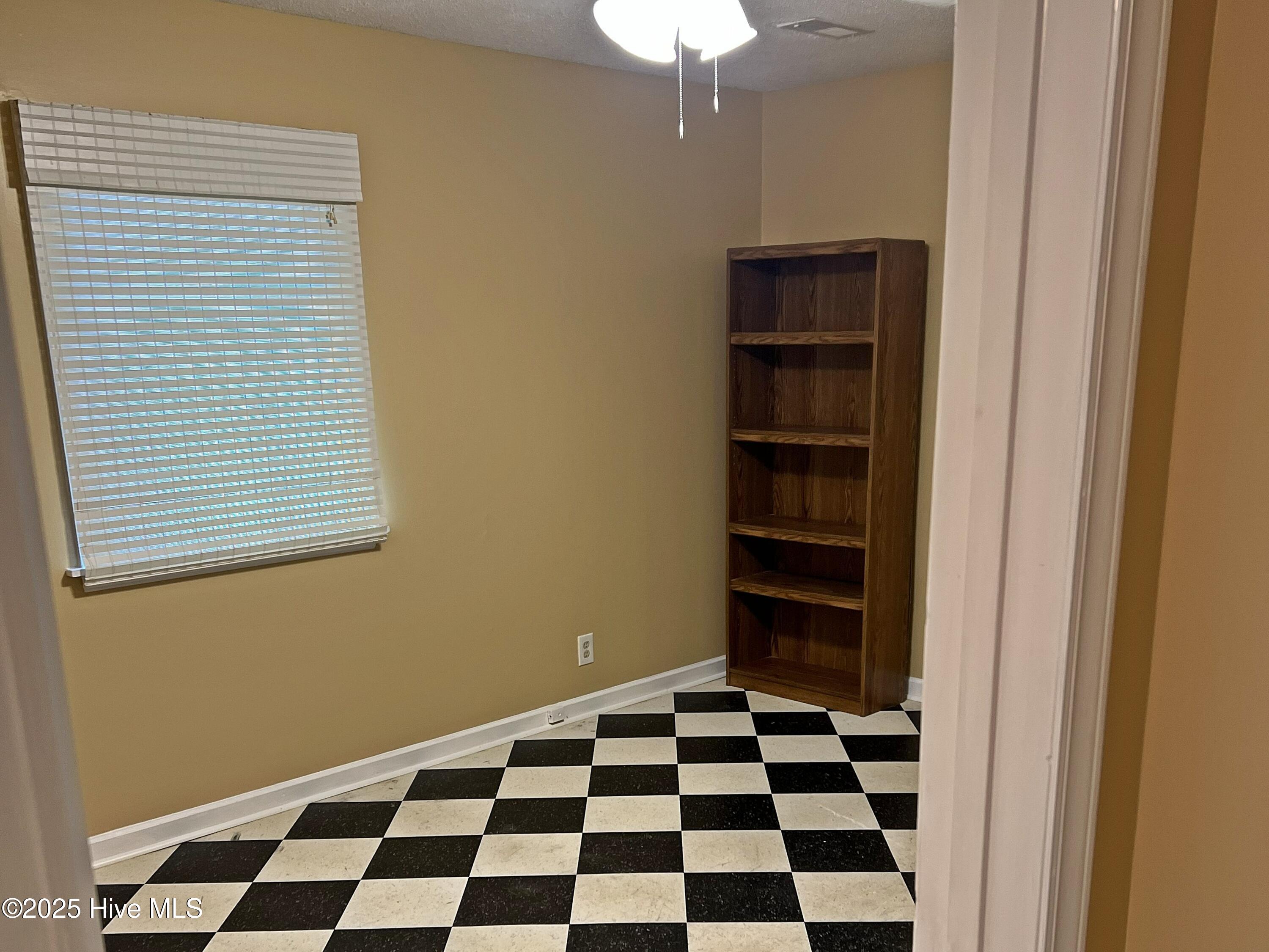 100538881 | Photo 12