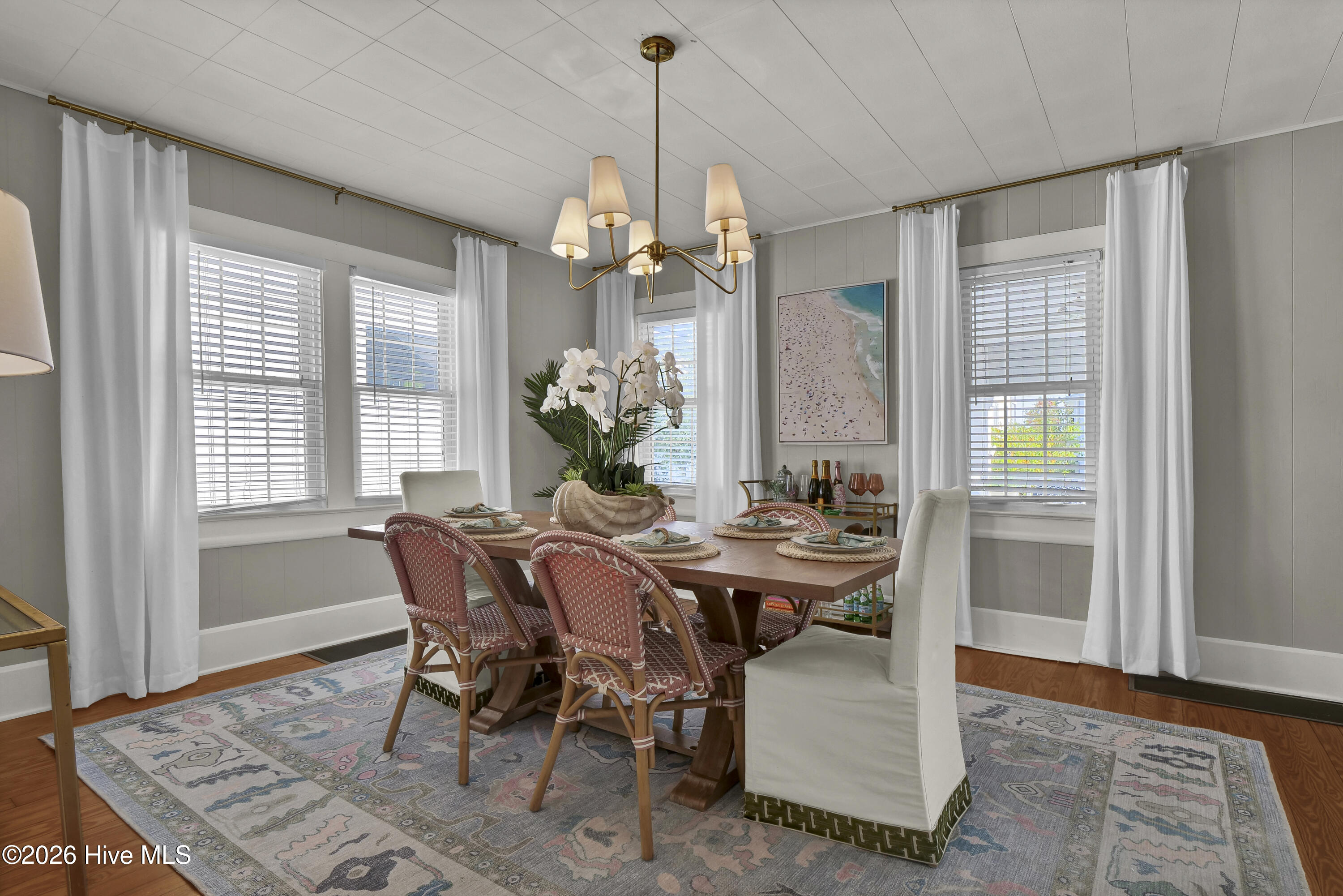 100549449 | Photo 12