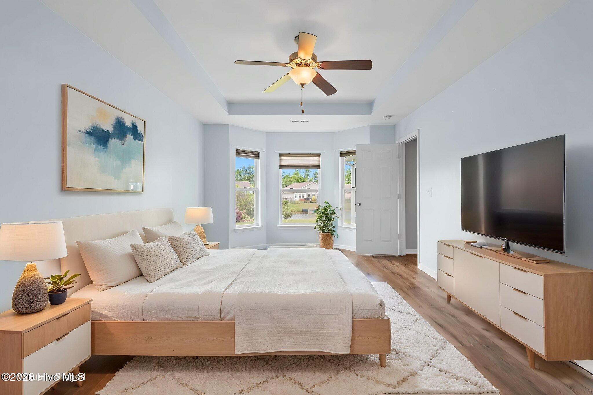 100565577 | Photo 16