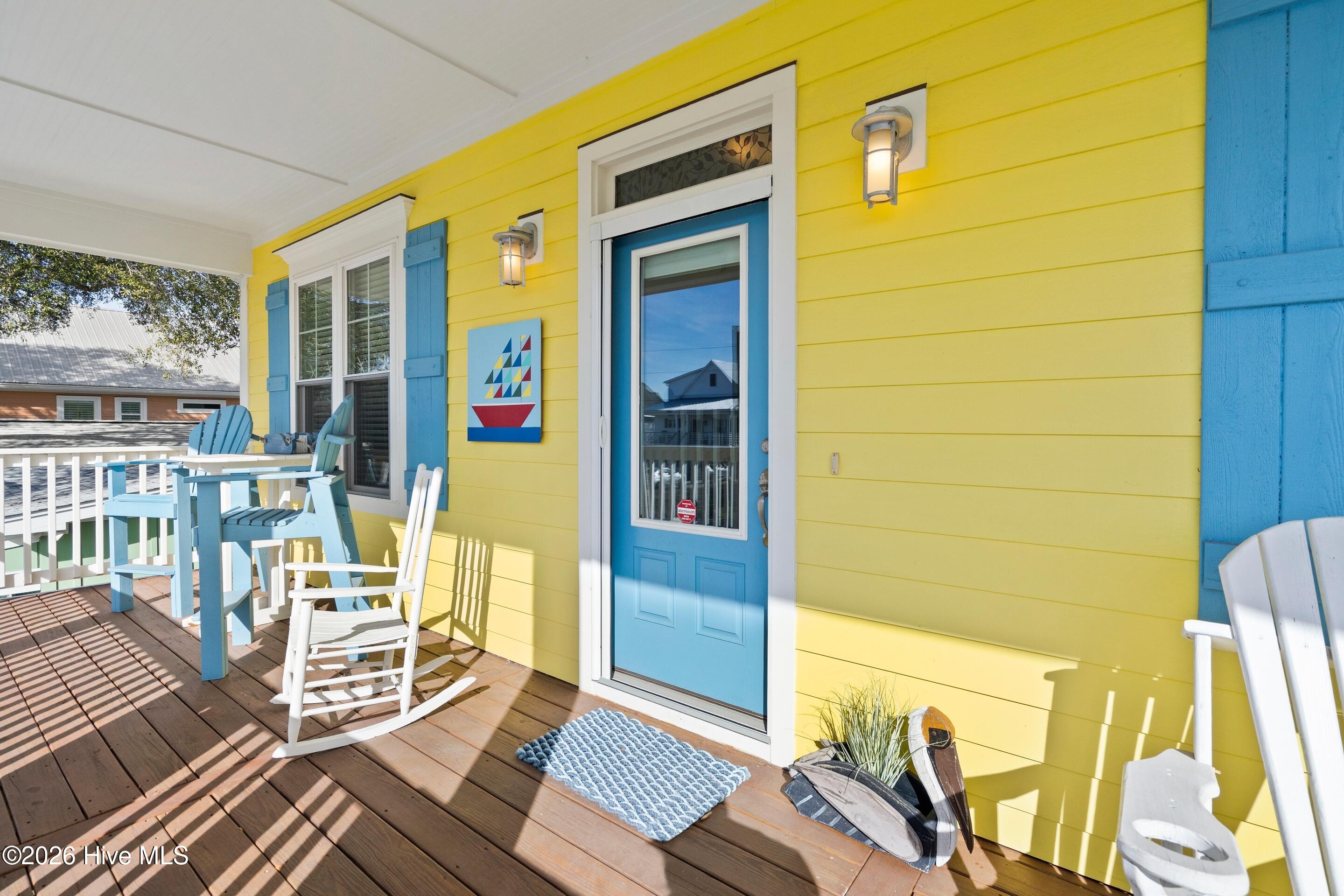 100549169 | Photo 43