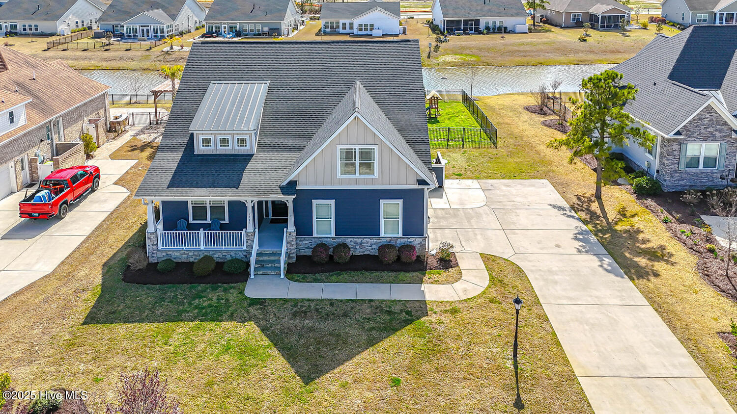 100547229 | Photo 54