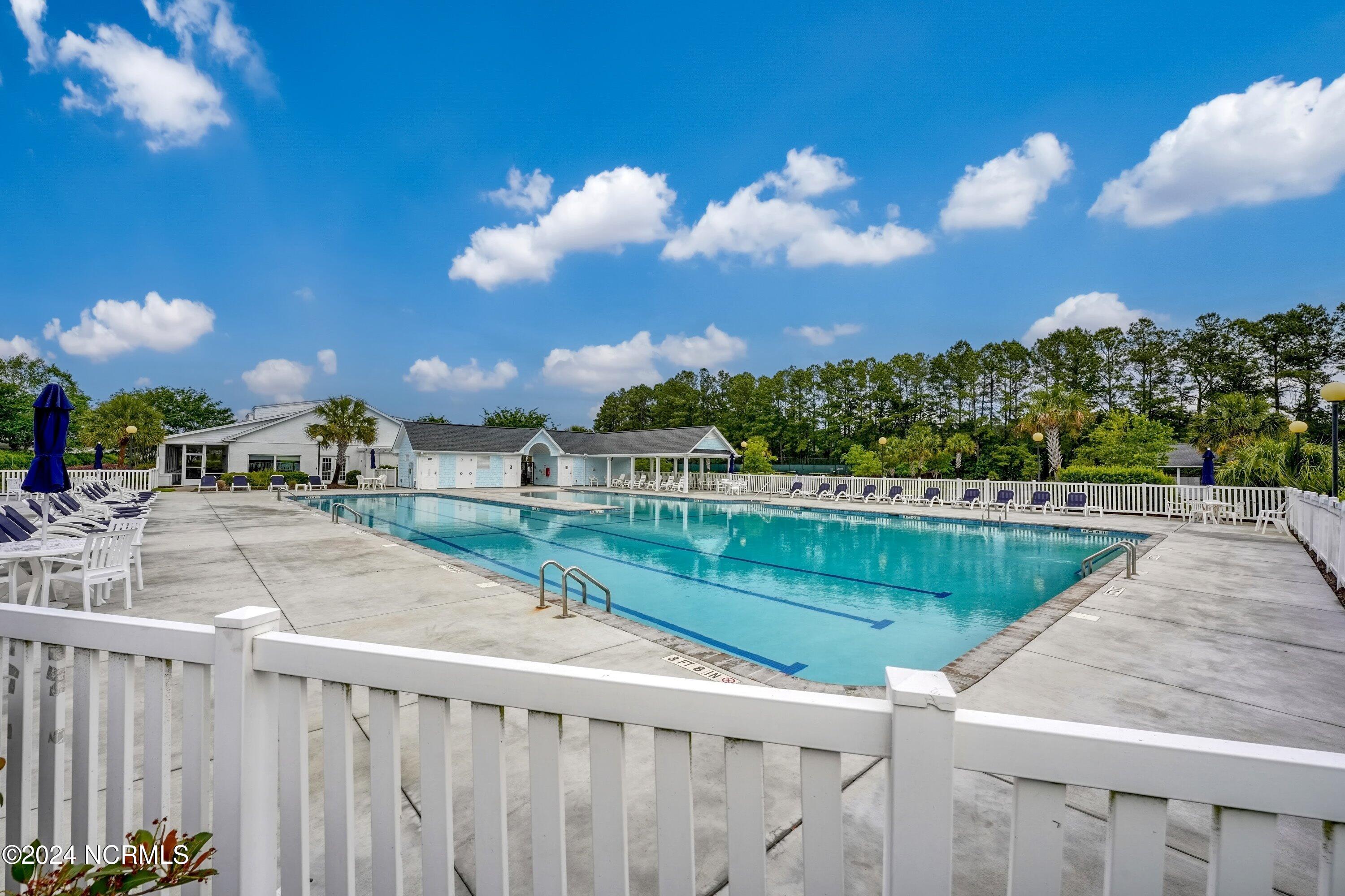 100544330 | Photo 36