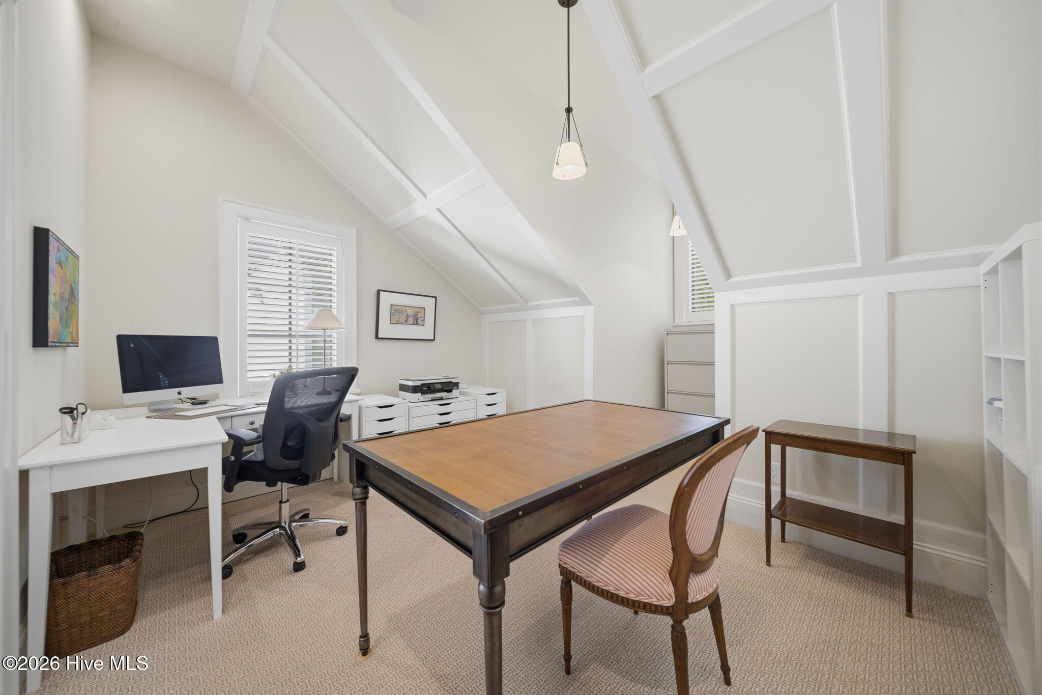 100570583 | Photo 59