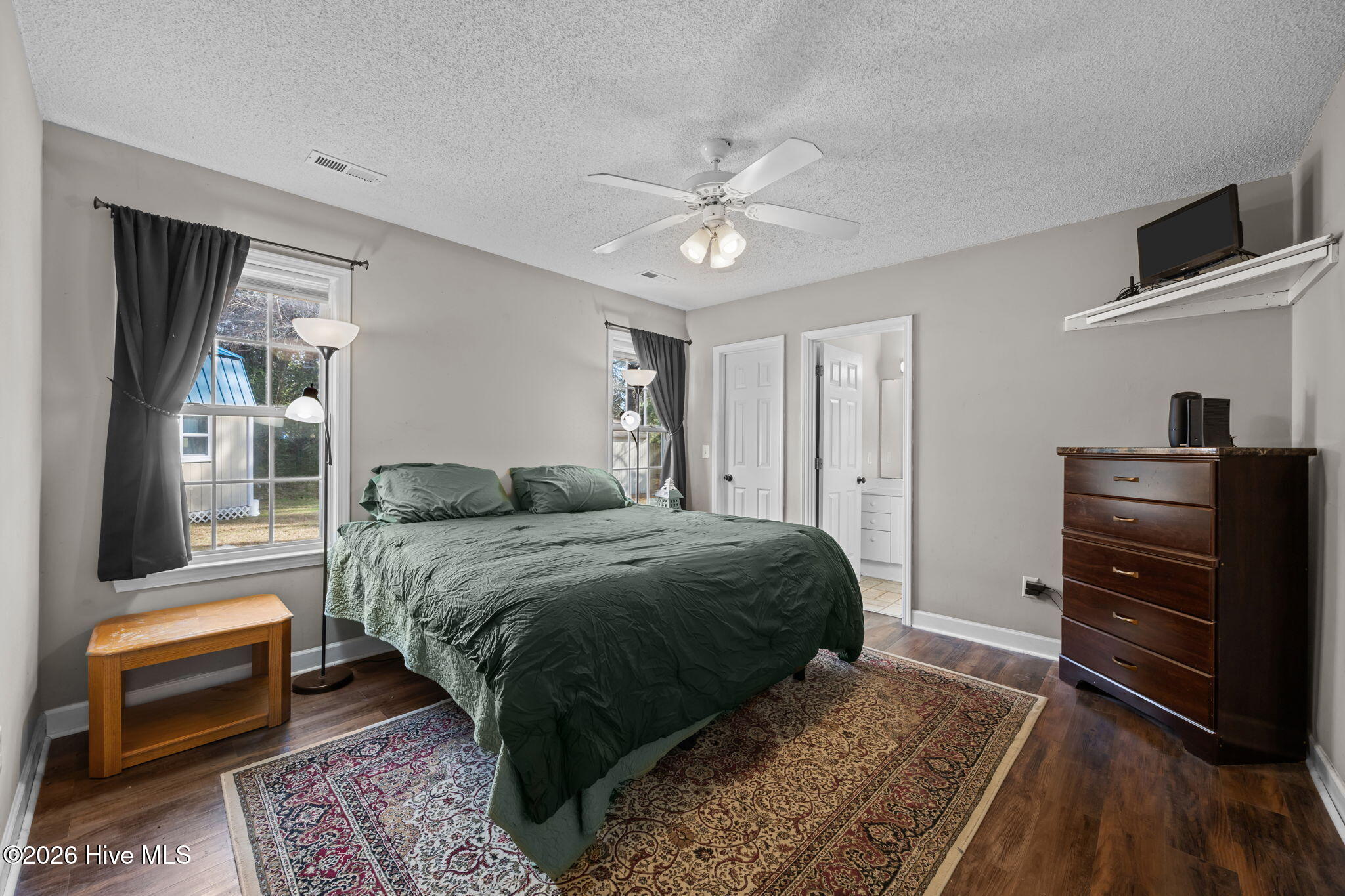 100550840 | Photo 20