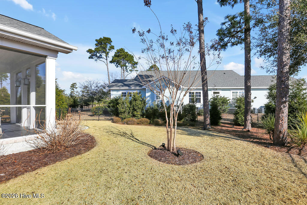 100553460 | Photo 36