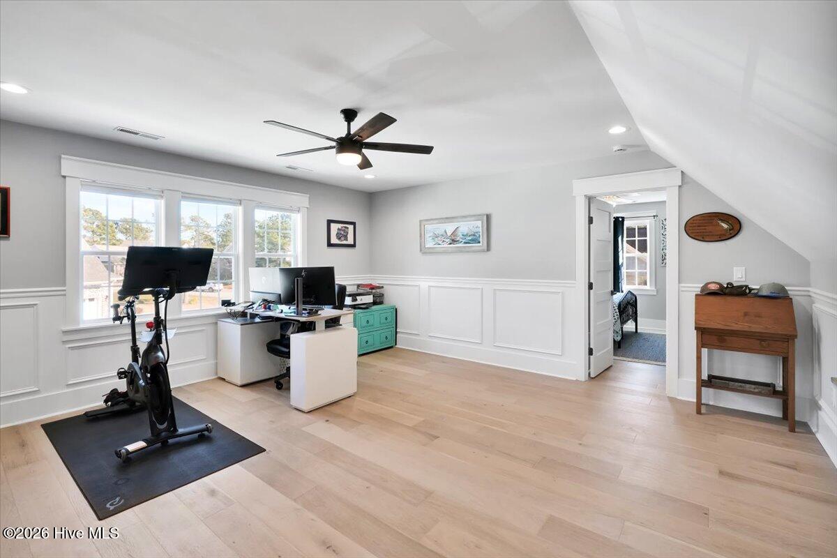 100551251 | Photo 45