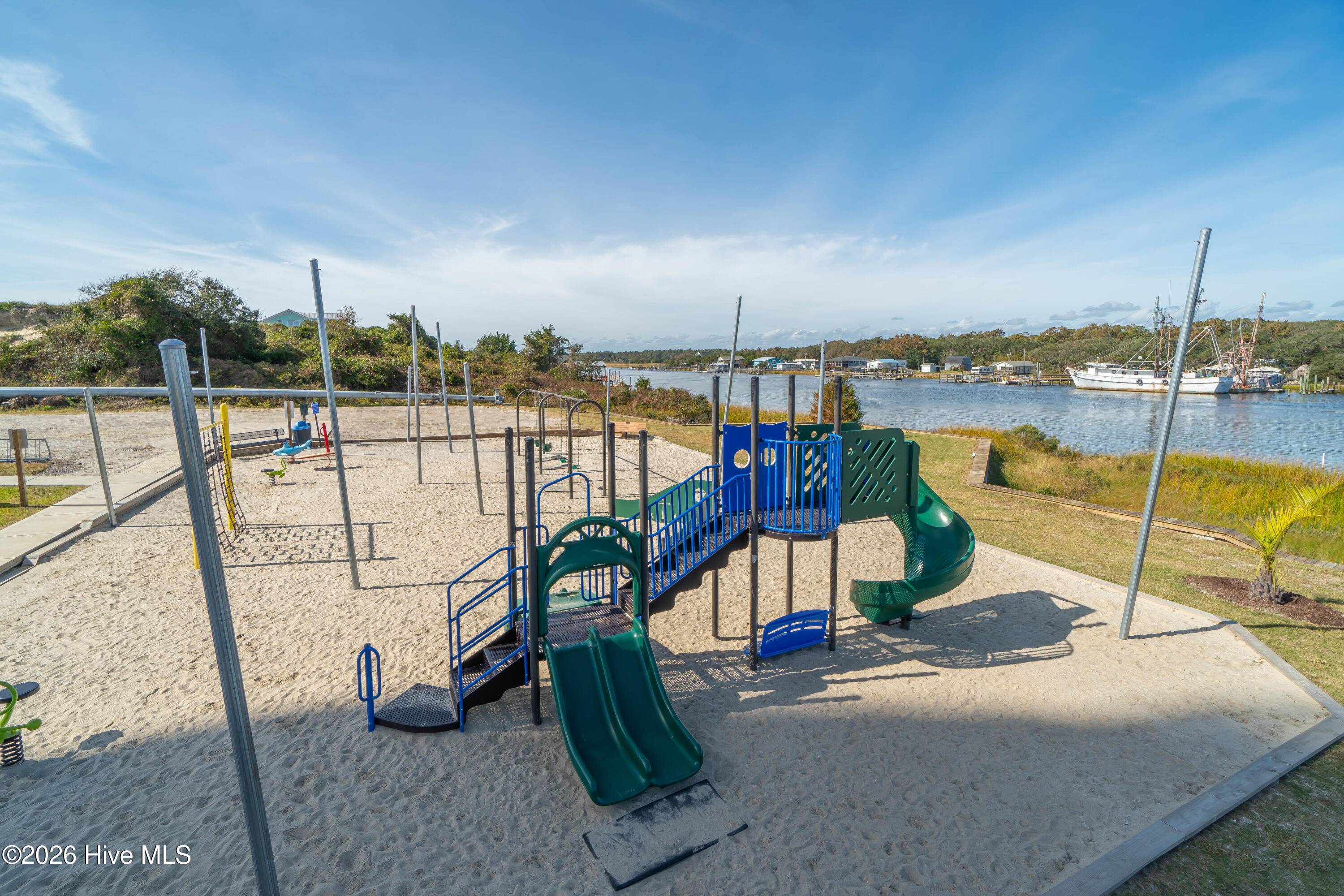 100567968 | Photo 67