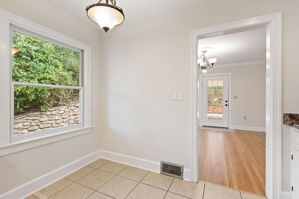 27 Bayless Street, Murphy, NC 28906 Listing Photo  23