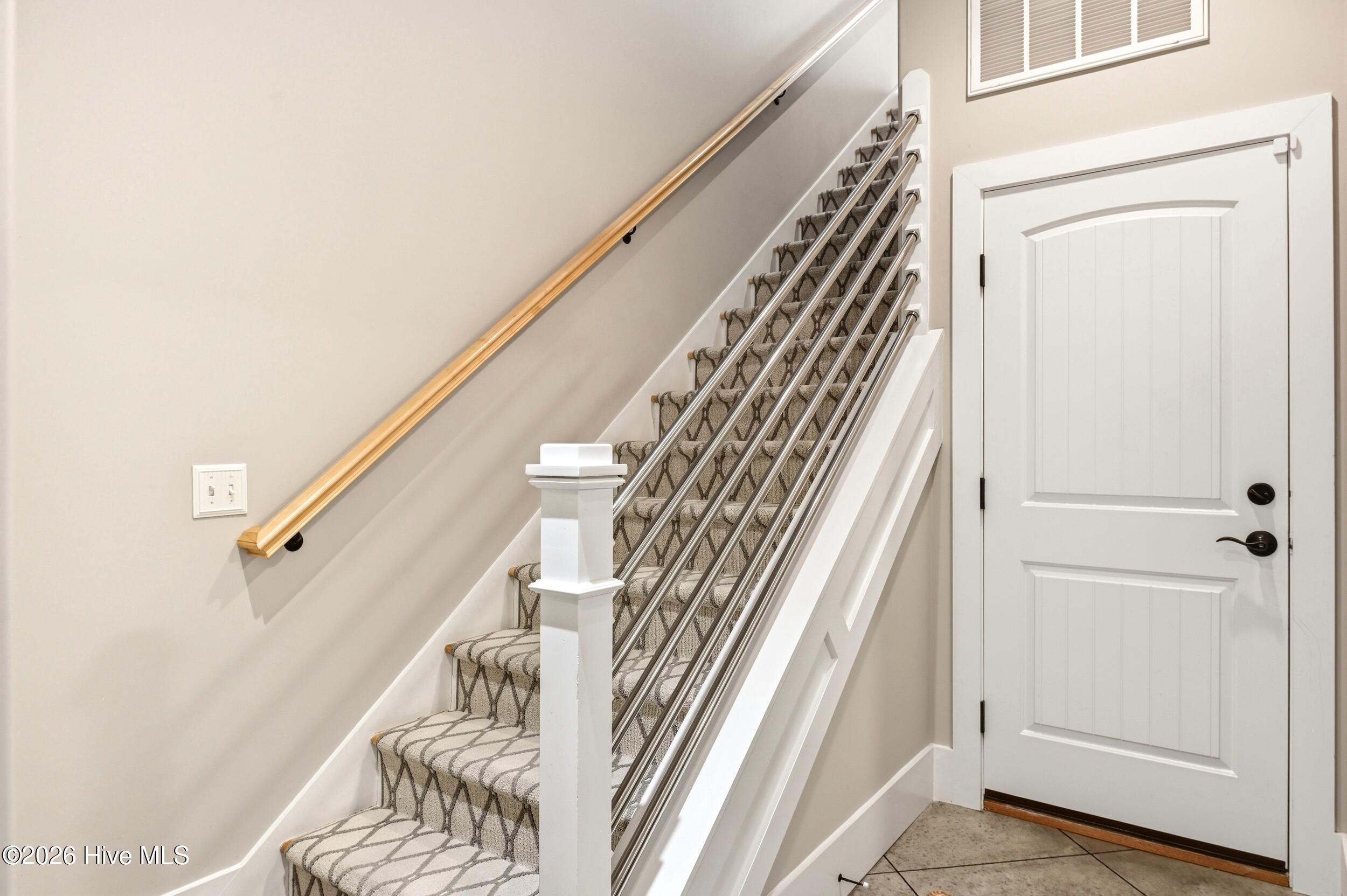 100568408 | Photo 26