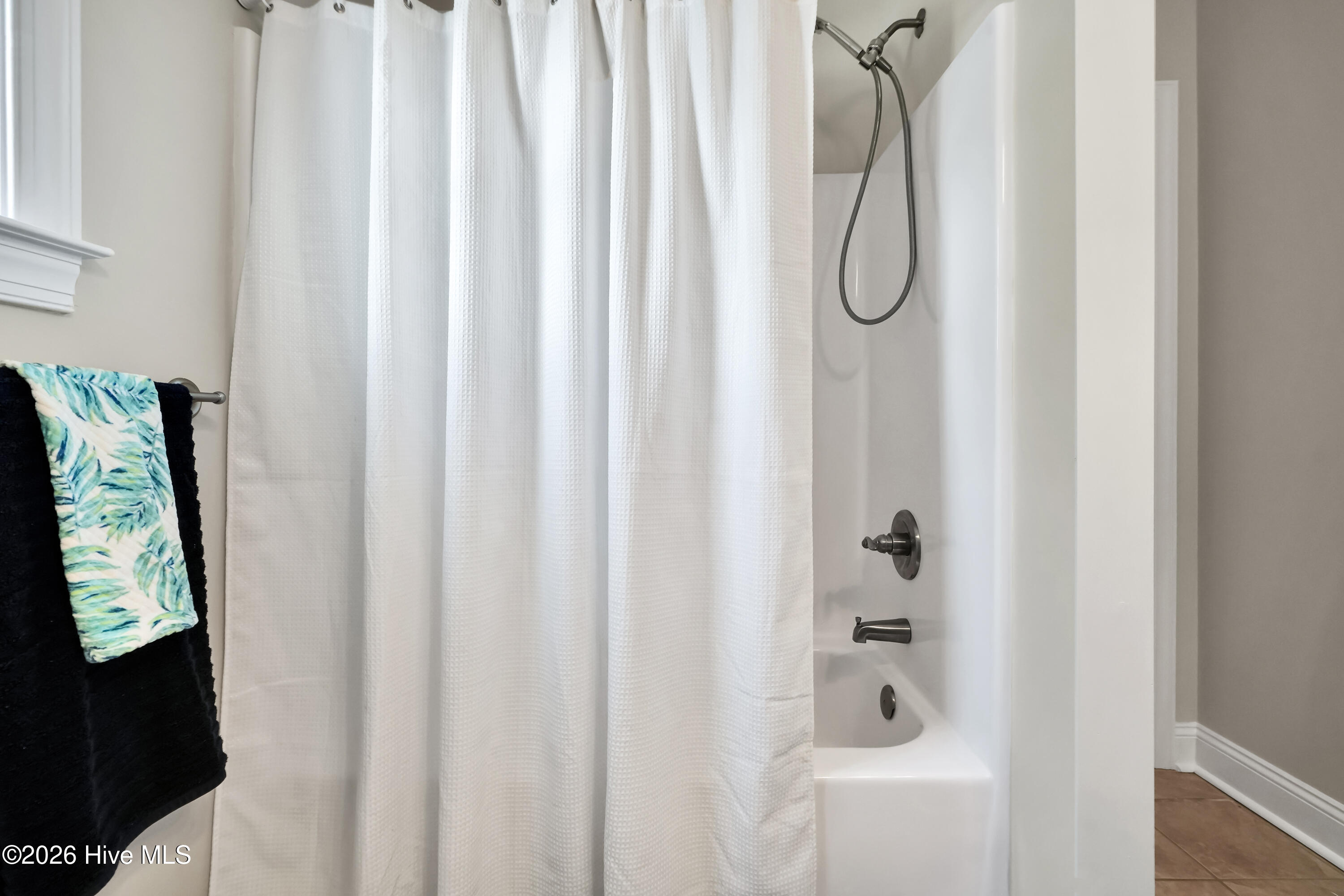 100559686 | Photo 28