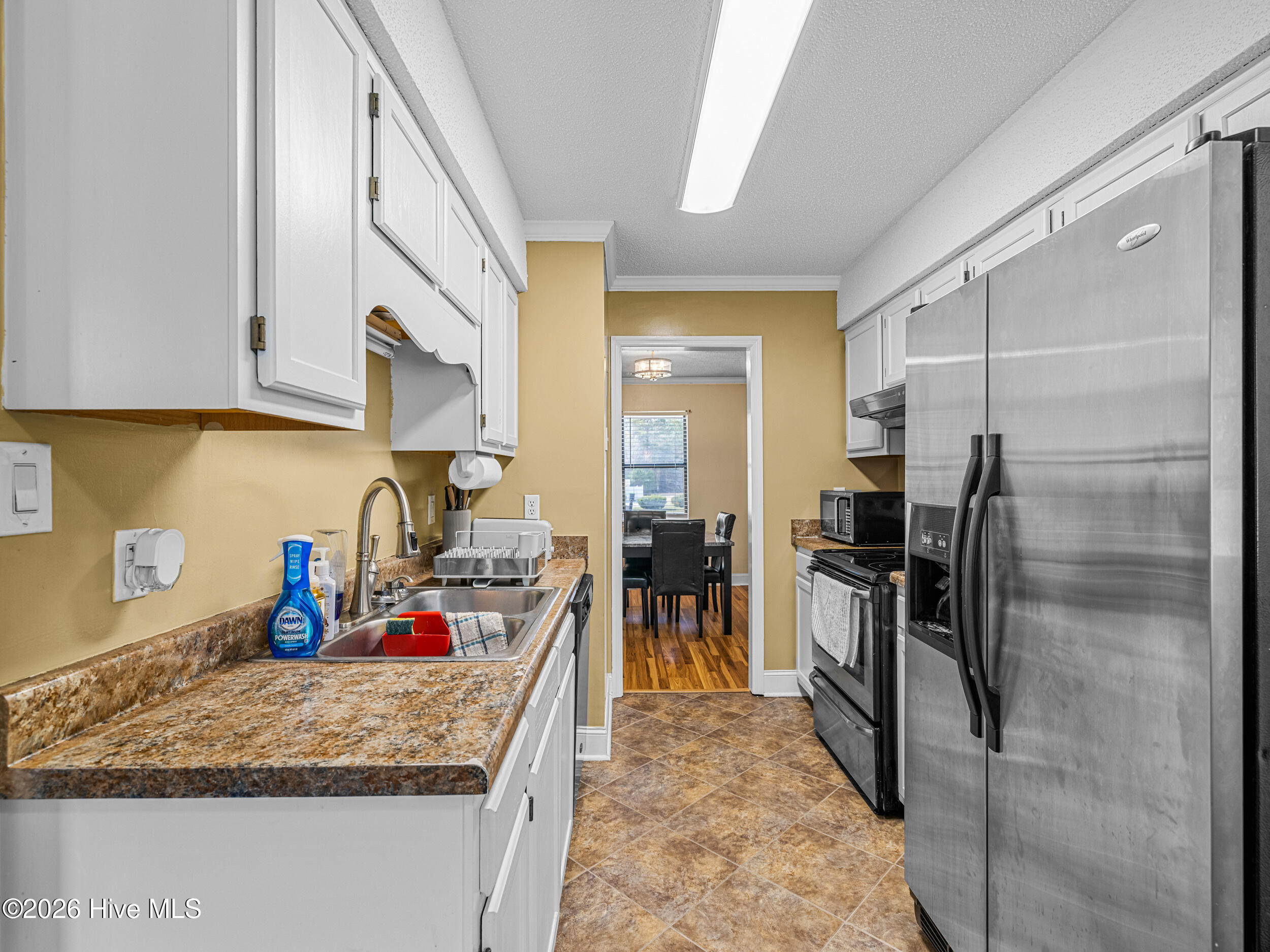 100561480 | Photo 18