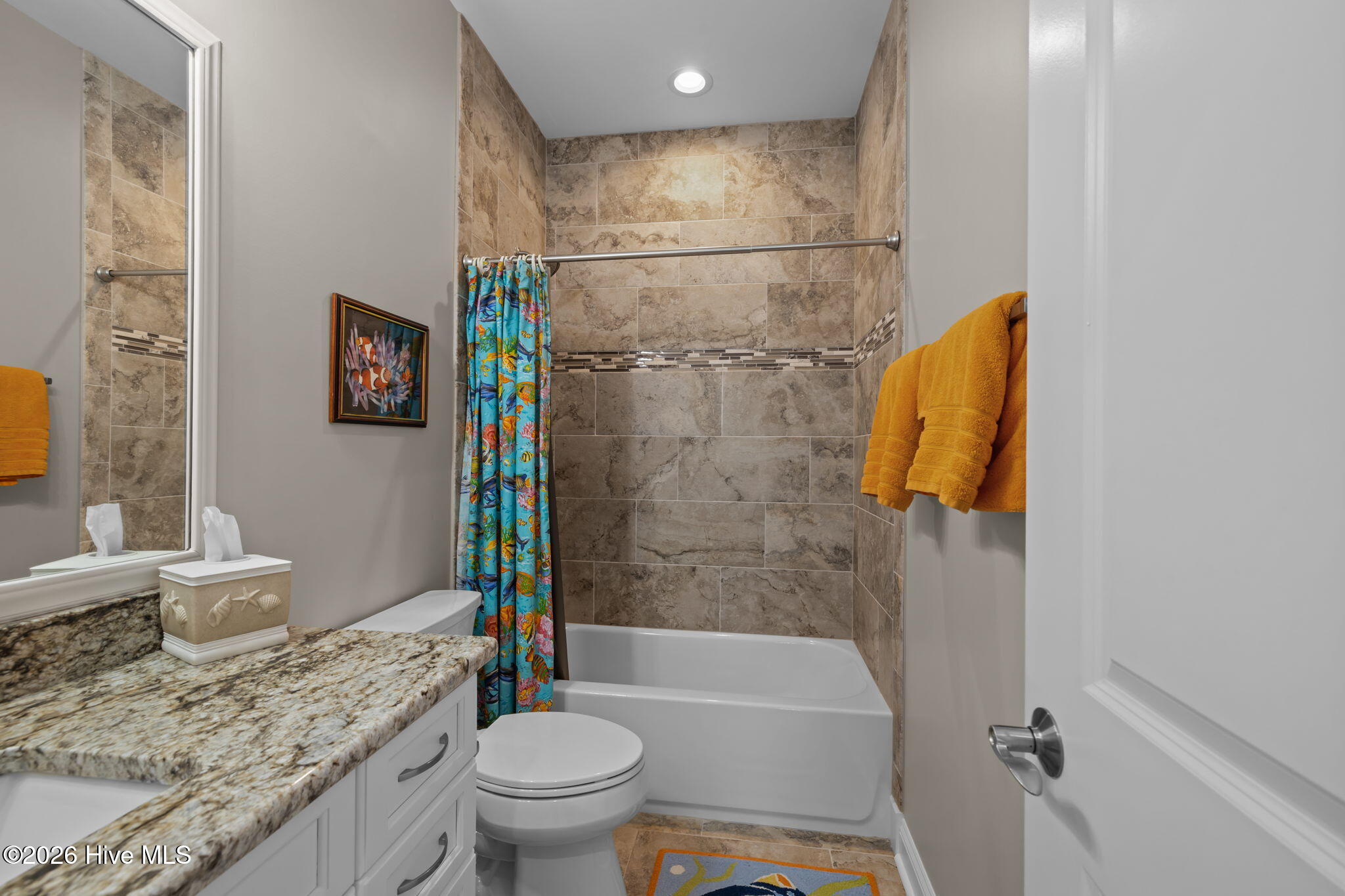 100549287 | Photo 39