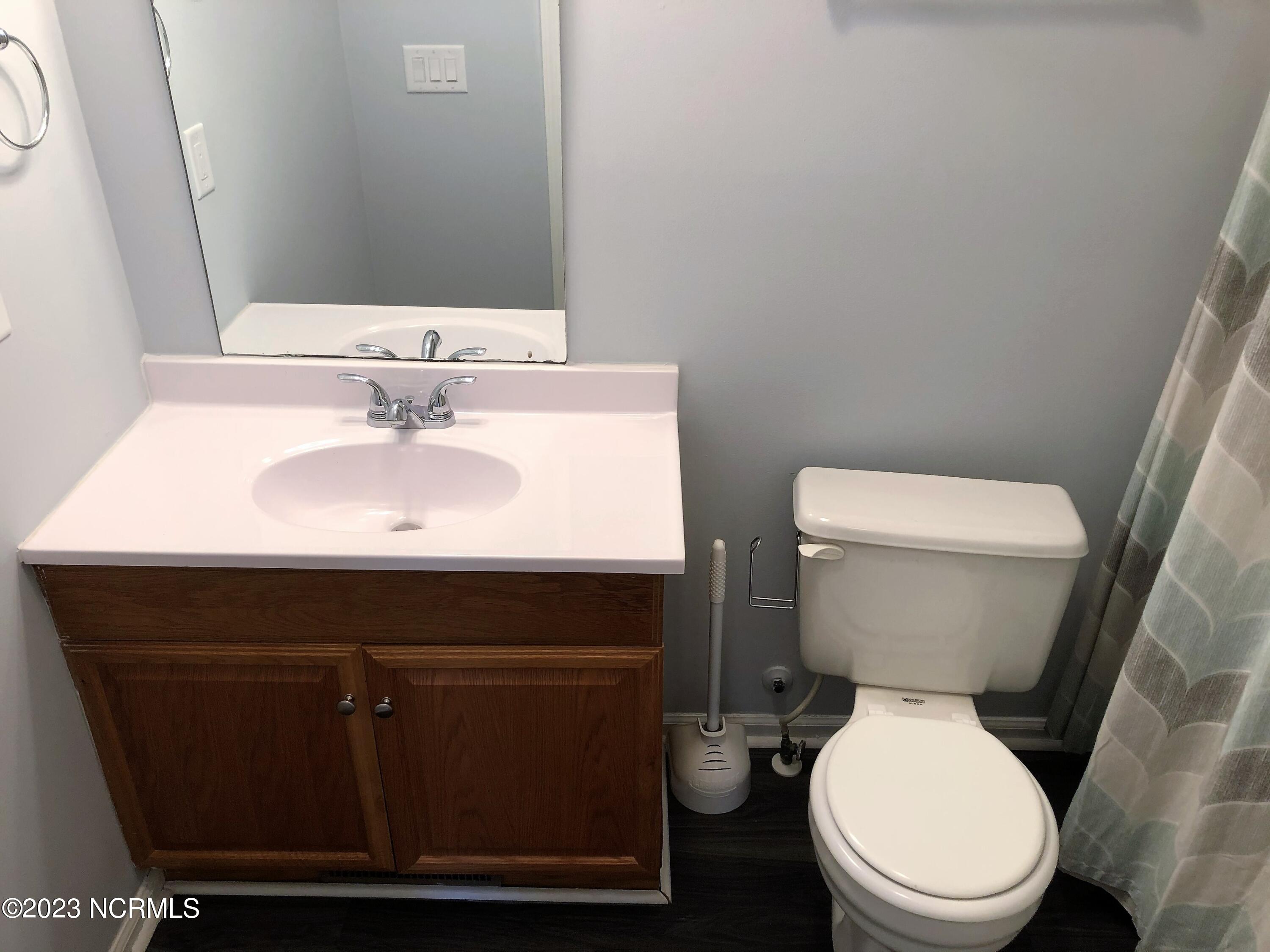 100565726 | Photo 13