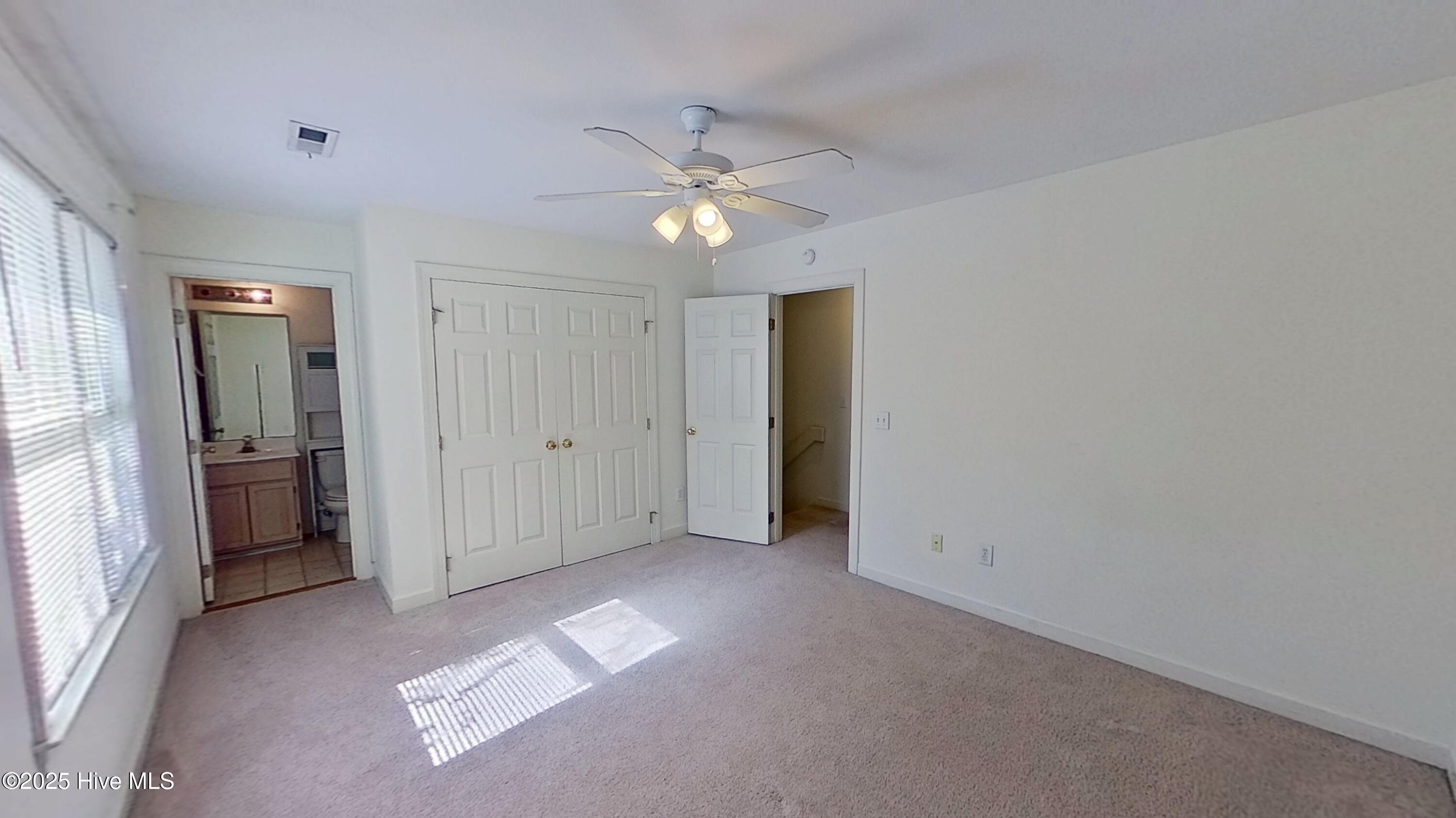 100523164 | Photo 15