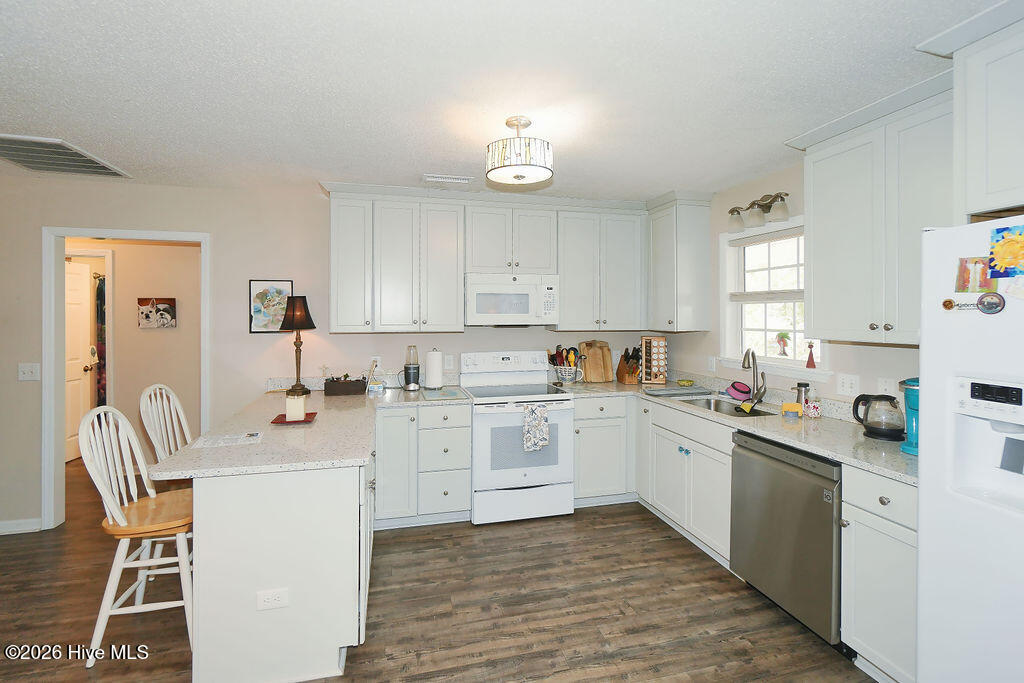 100551921 | Photo 14