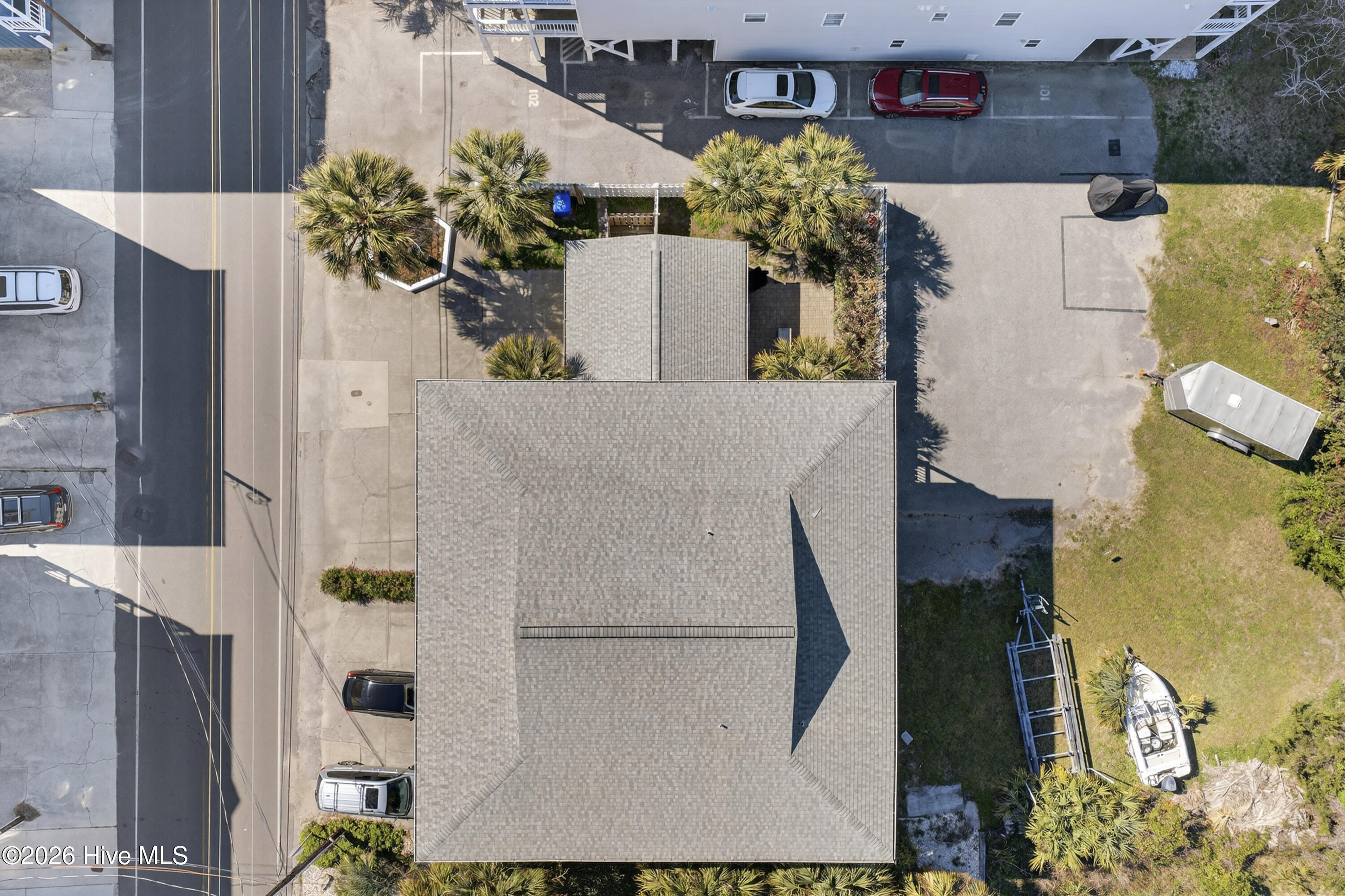 100561786 | Photo 80