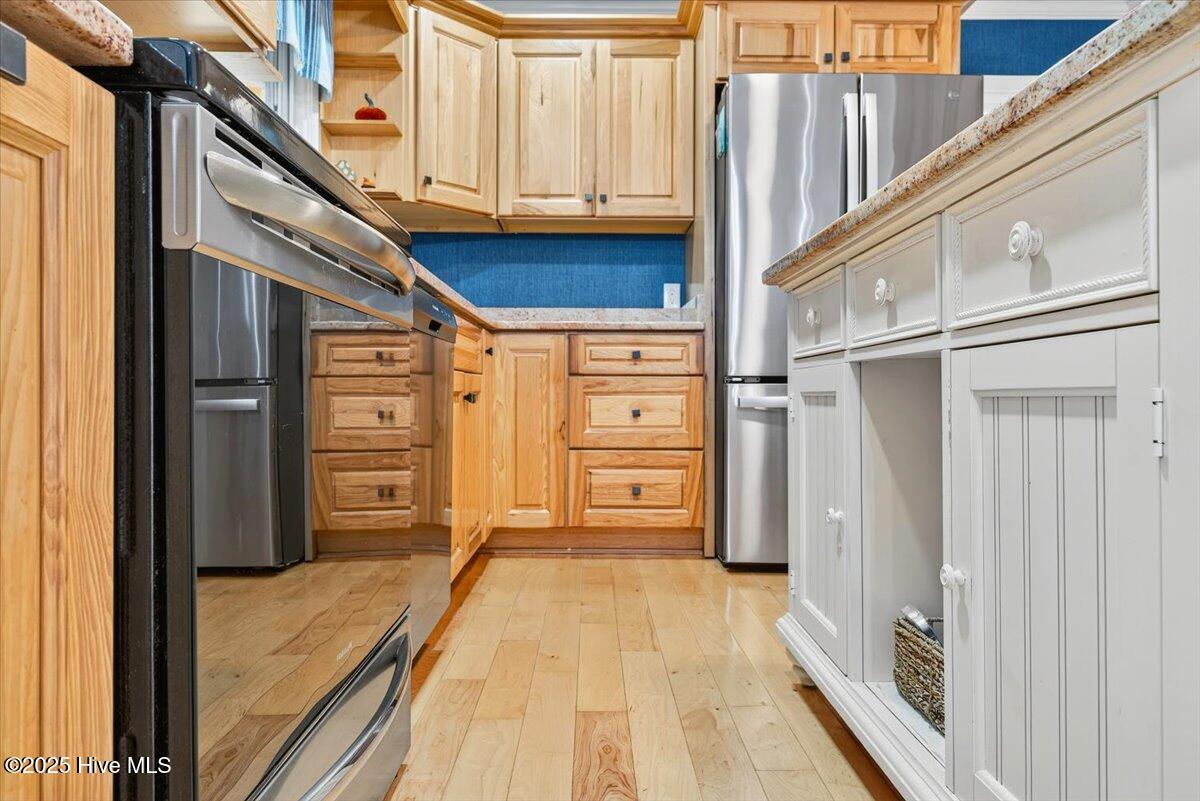 100532606 | Photo 10