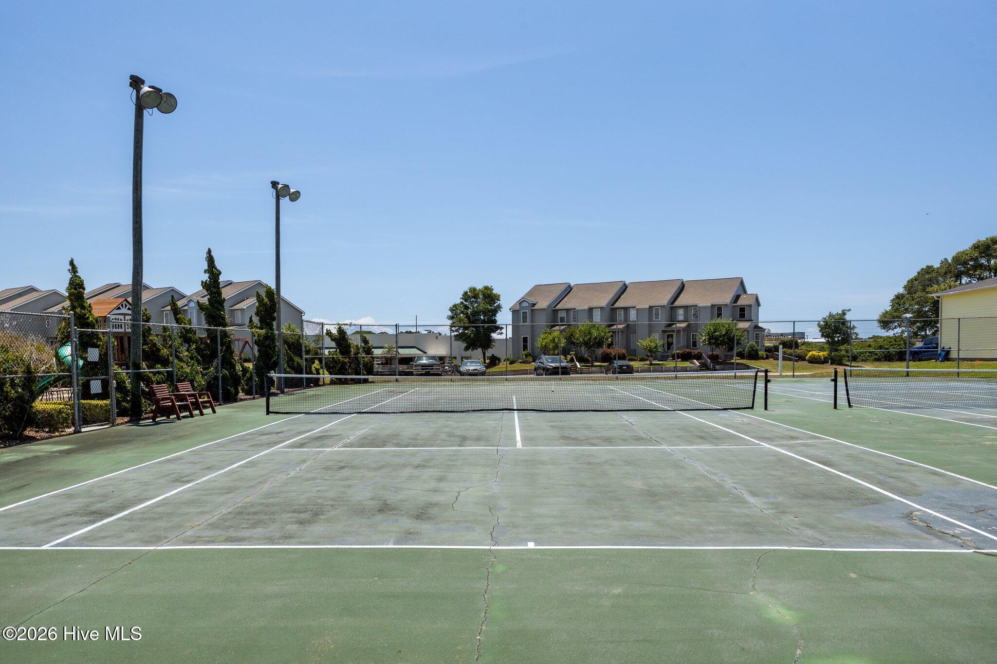 100559323 | Photo 33