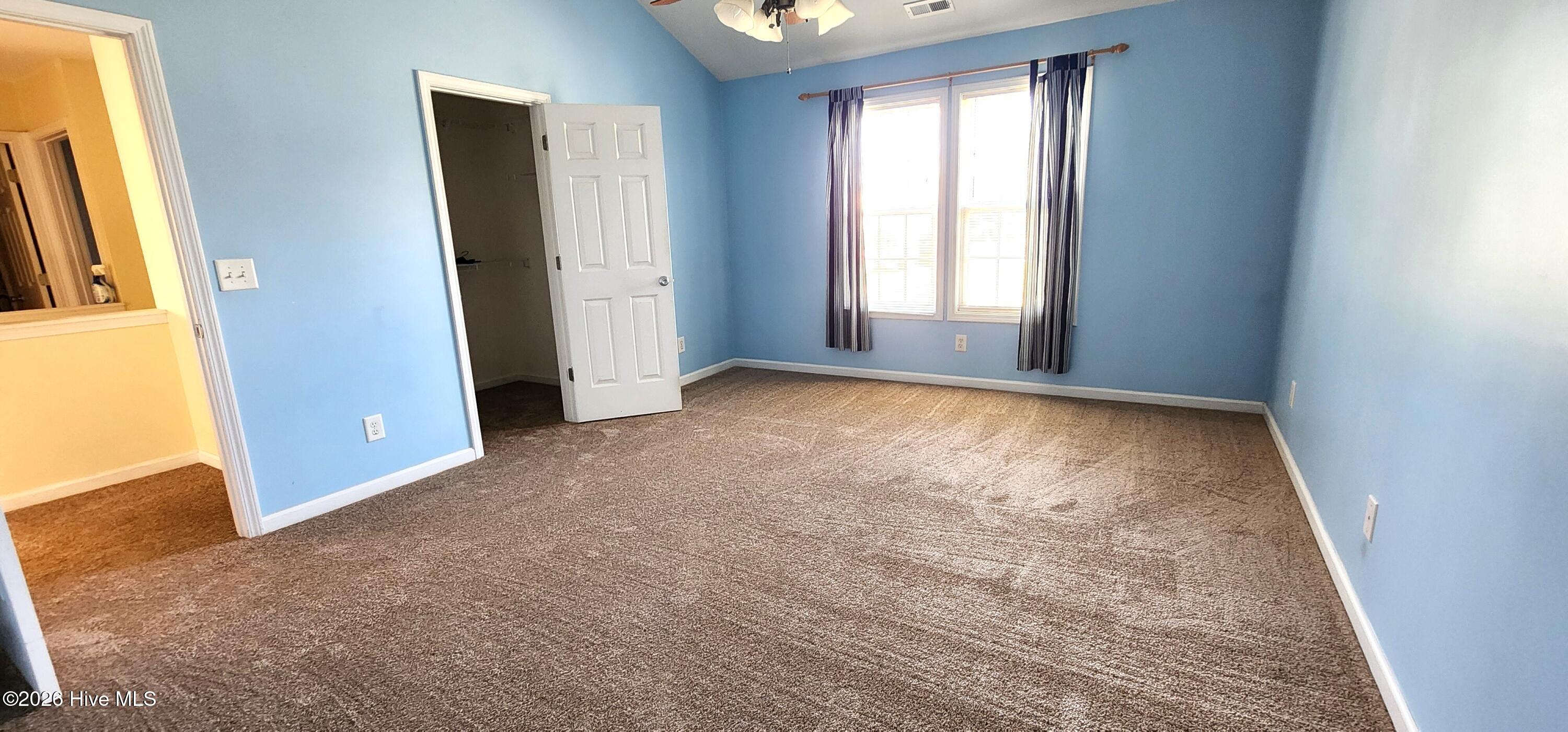 100530616 | Photo 10