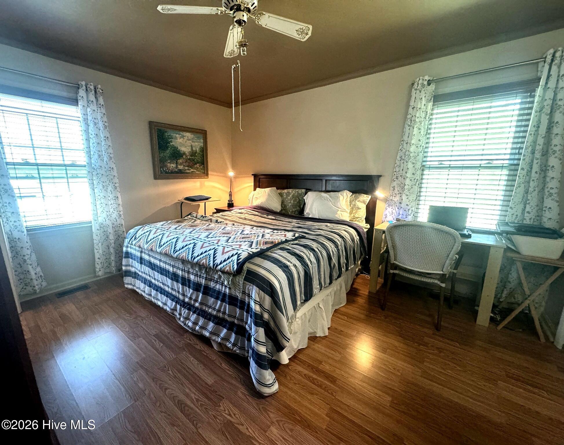 100561896 | Photo 31