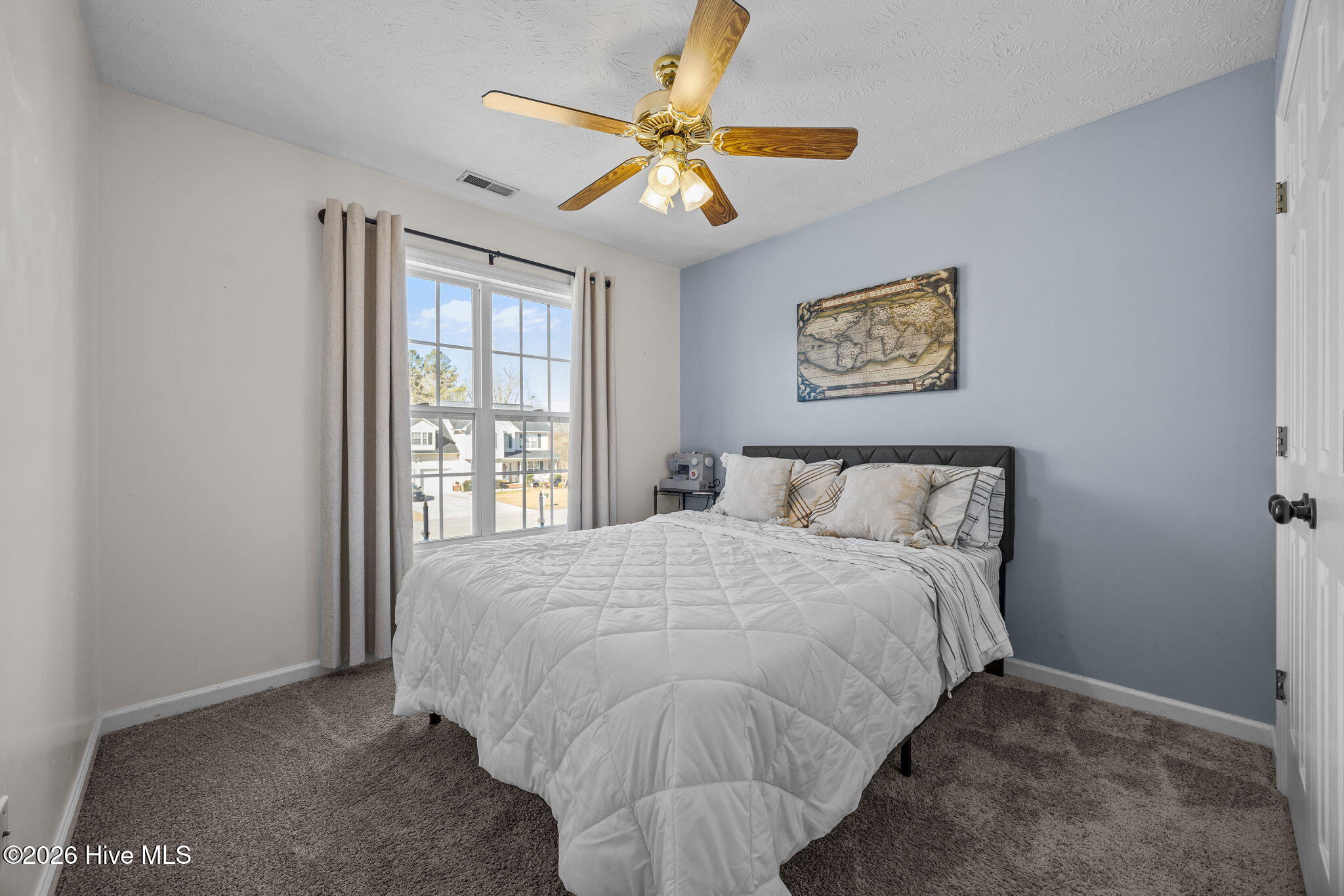 100549492 | Photo 34