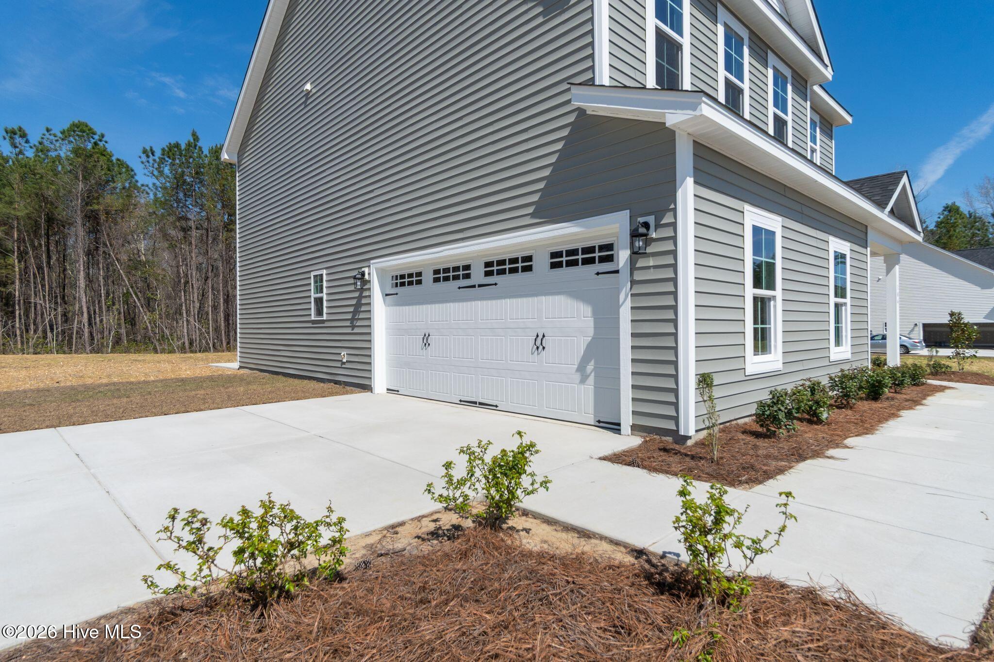104 Palo Alto Park Drive, Maysville, NC 28555 – photo 4: Side Garage