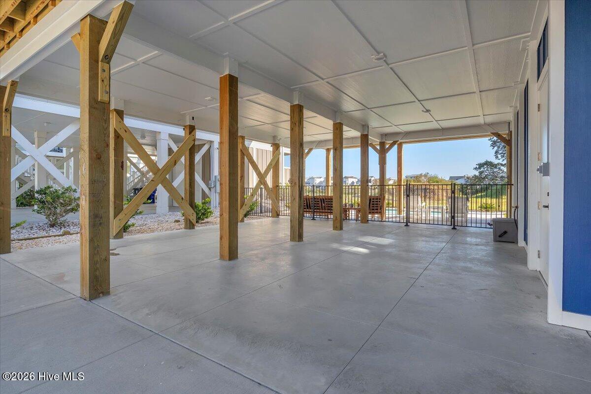 100565716 | Photo 67