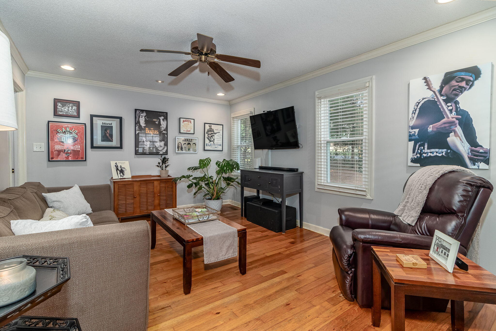 13-web-or-mls-542 HICKMAN RD ©--3