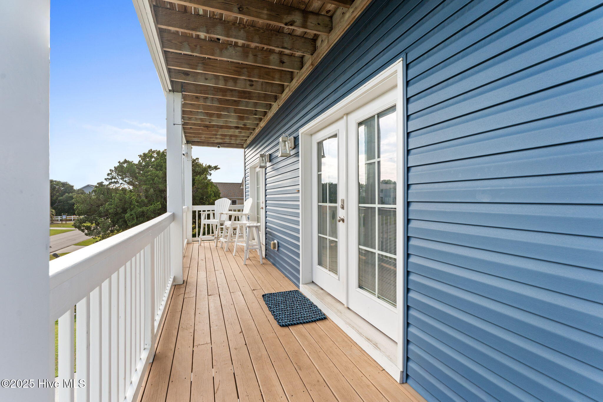 100532717 | Photo 10