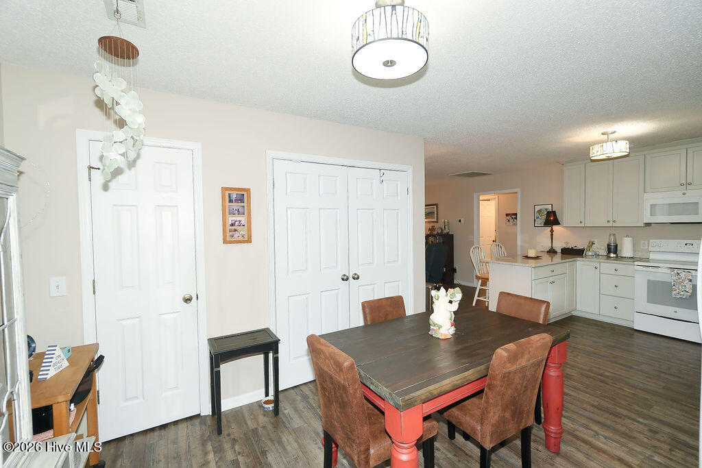 100551921 | Photo 18