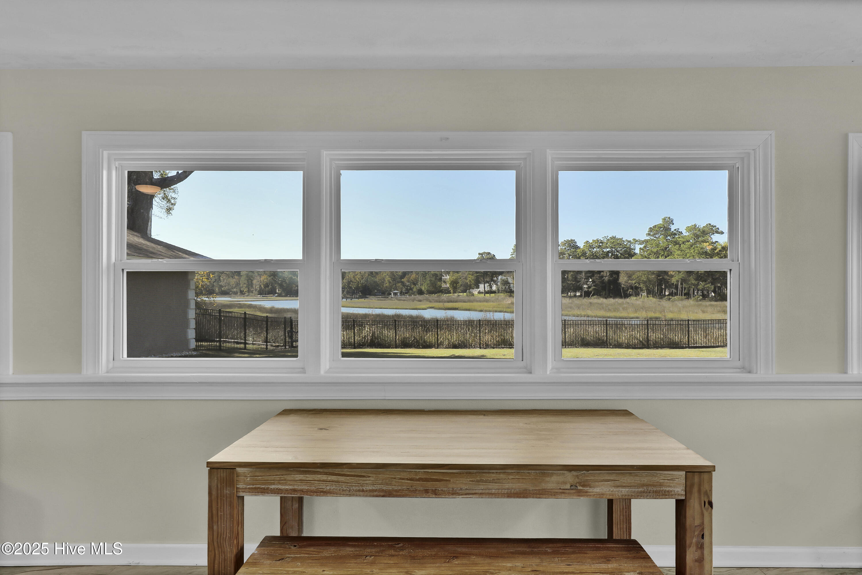 100537816 | Photo 27