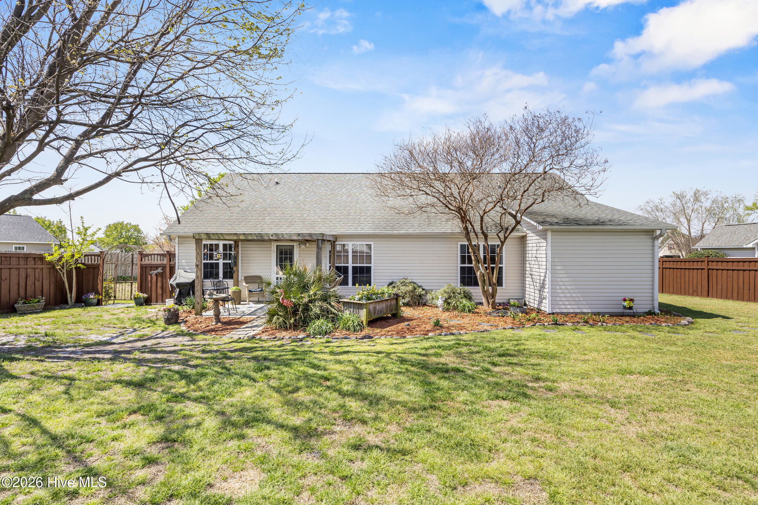 100562673 | Photo 31