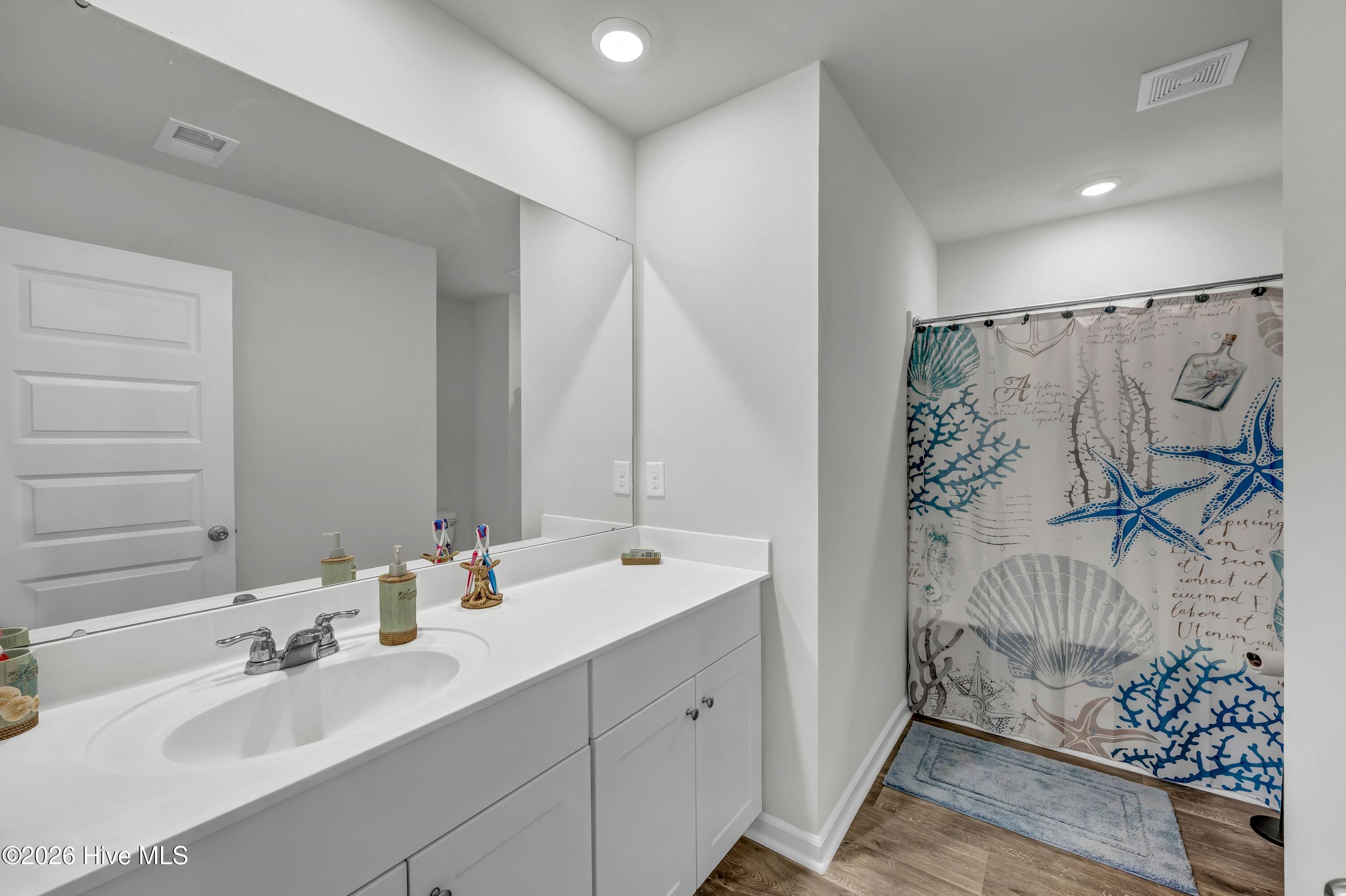 100554355 | Photo 21