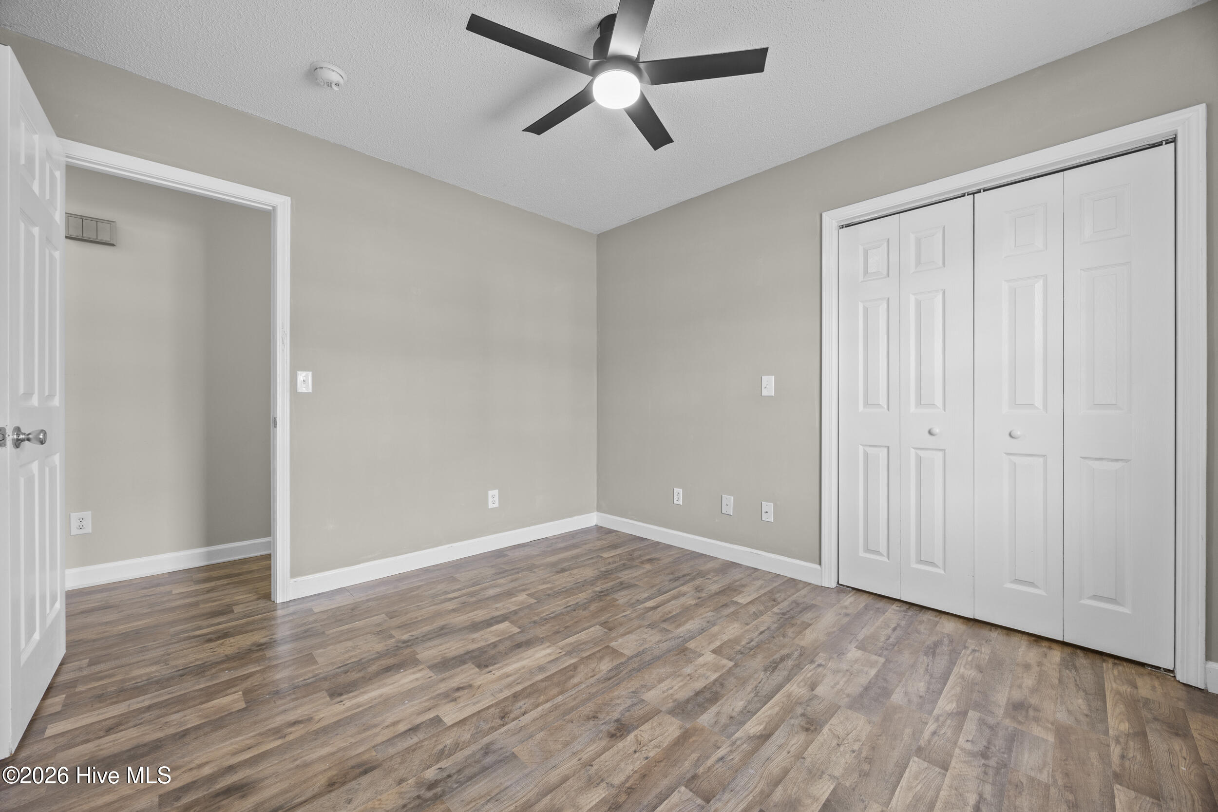 100564039 | Photo 21