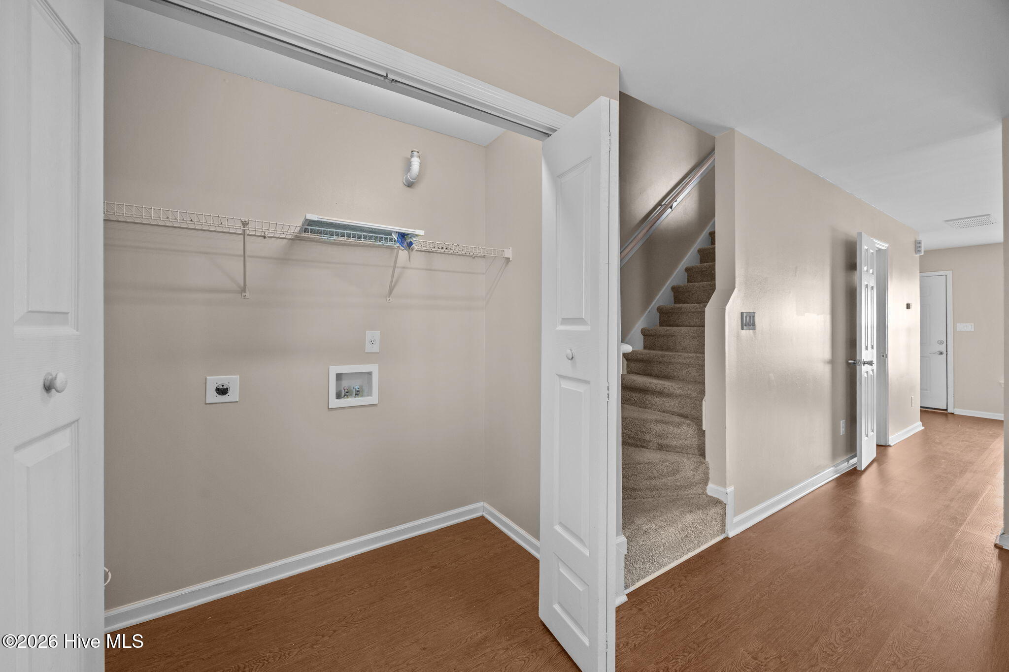 100553765 | Photo 18