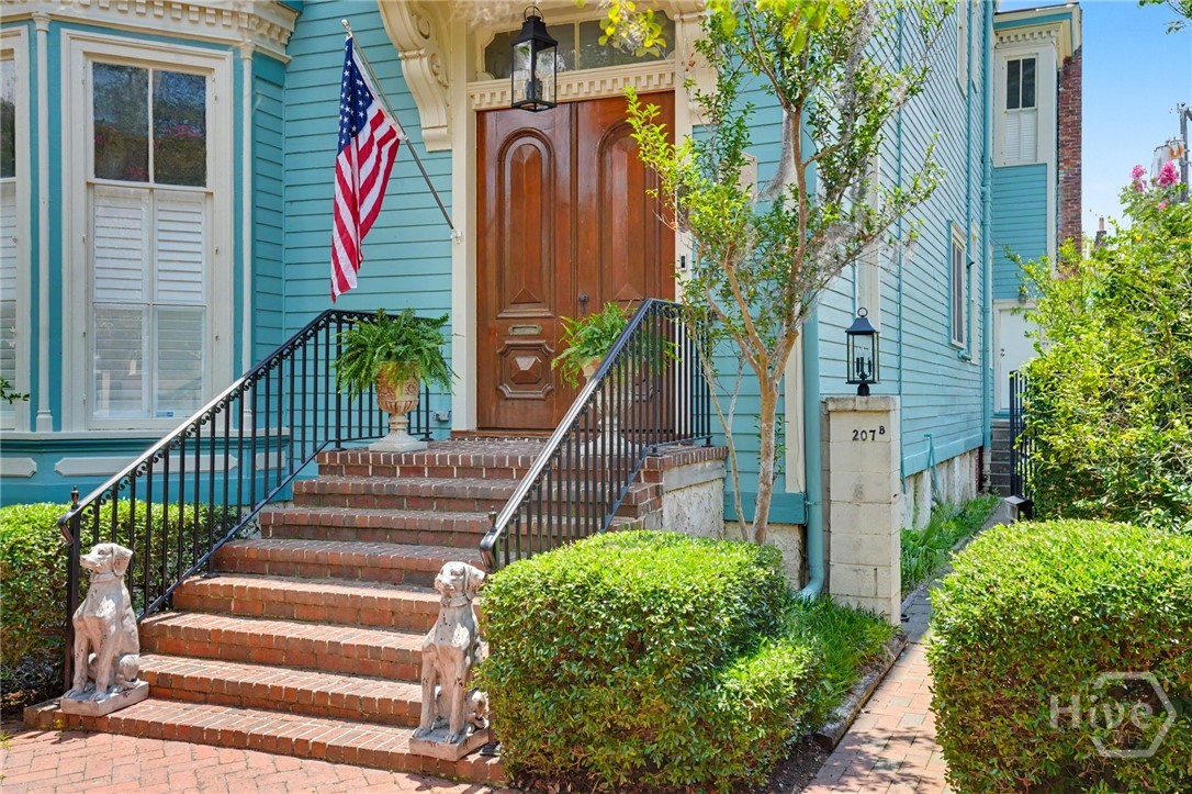 Original Victorian double-leaf front doors