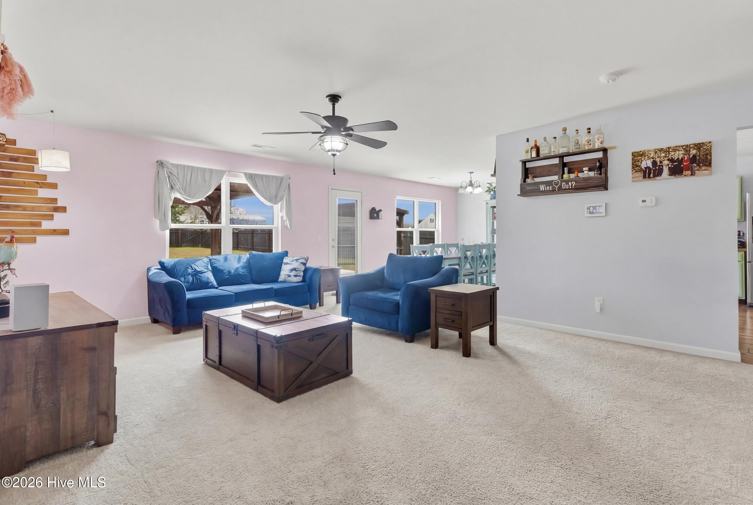 100561296 | Photo 15