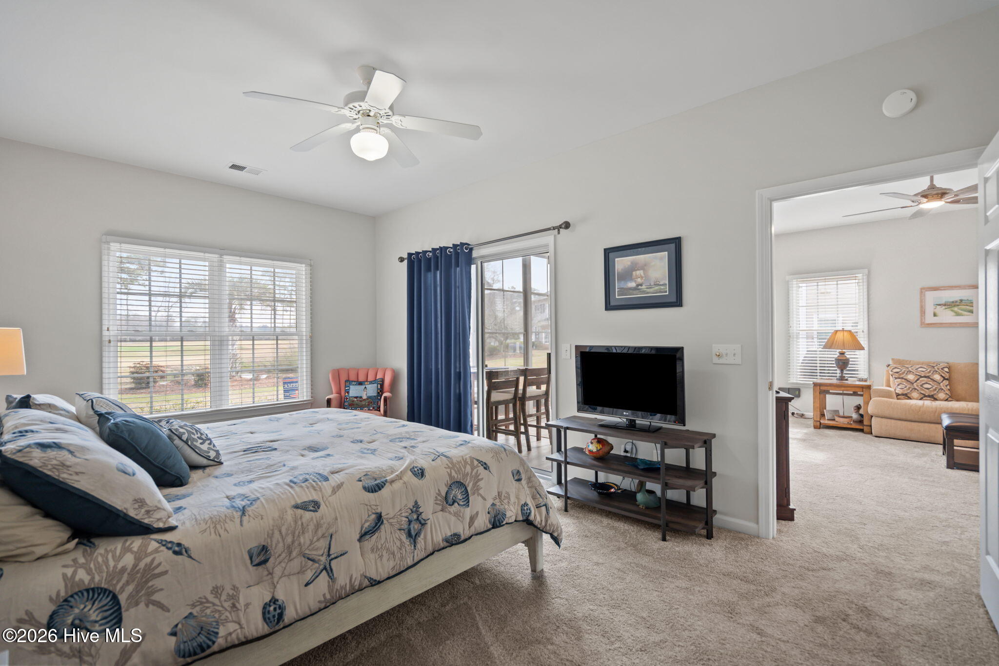 100559711 | Photo 25