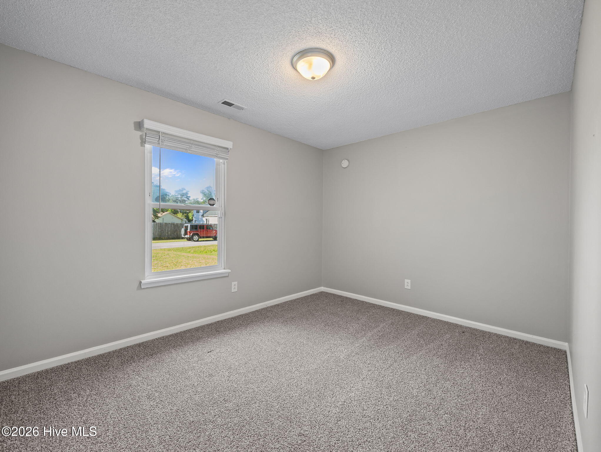 100569012 | Photo 20