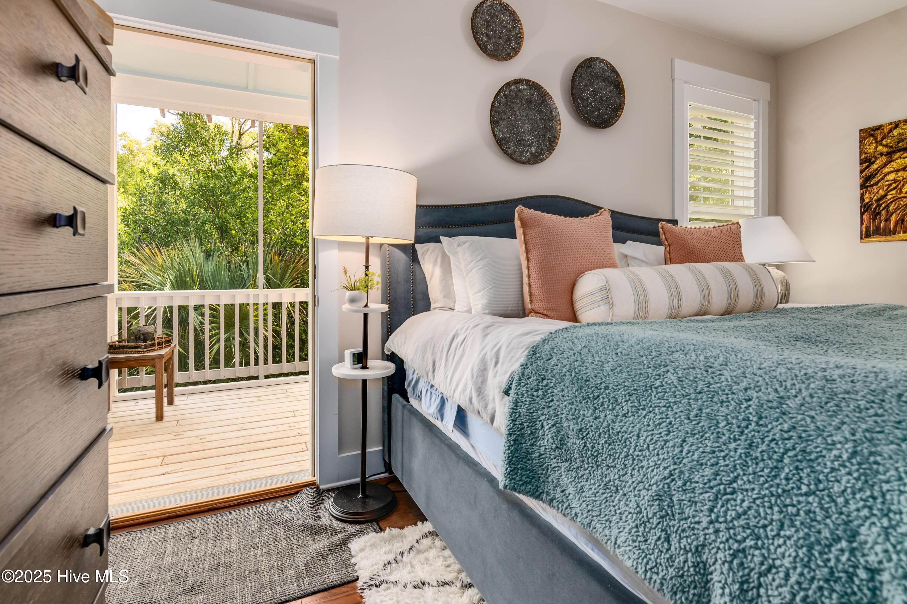 100501018 | Photo 17