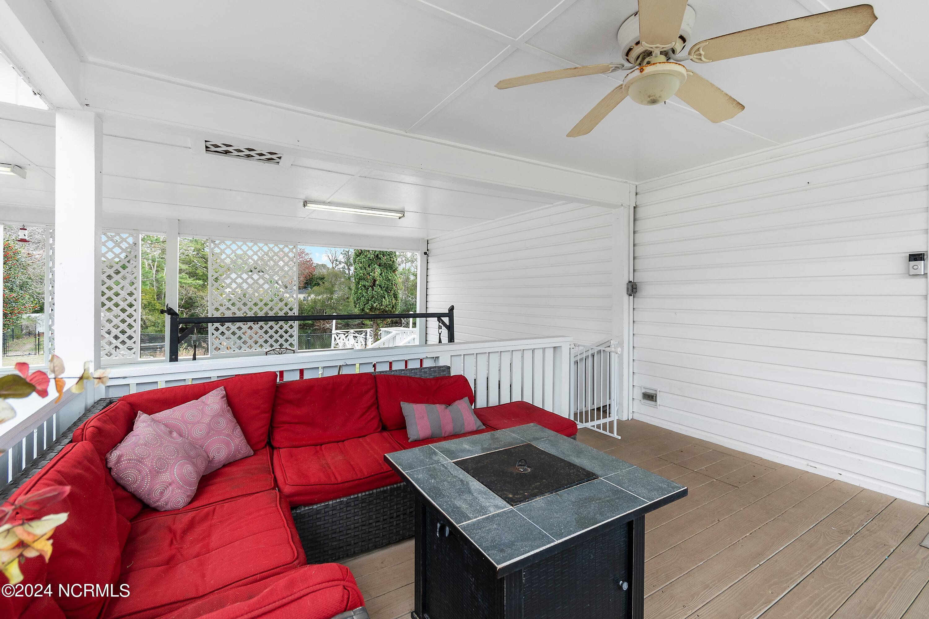 100547405 | Photo 20