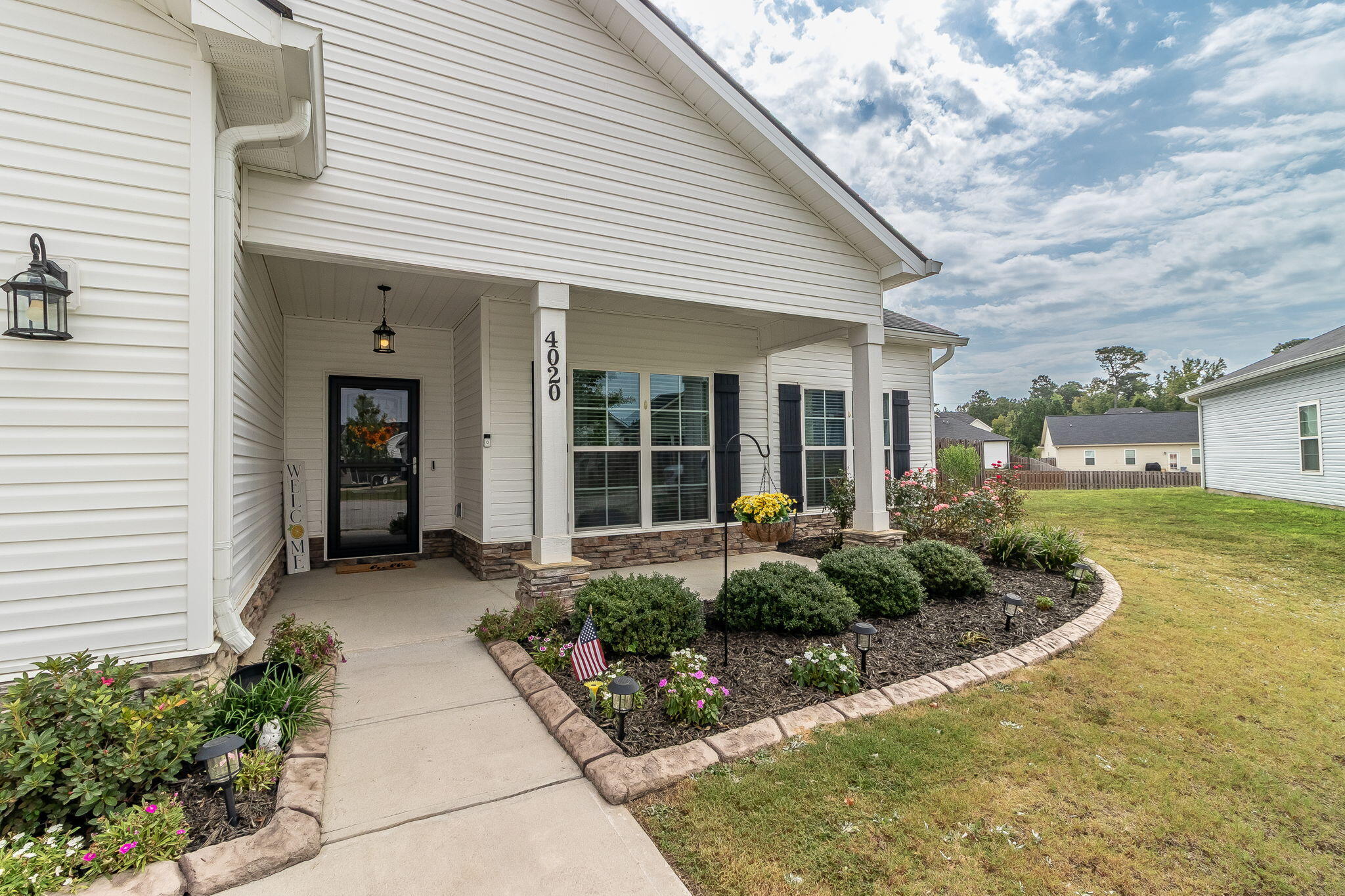 6-web-or-mls-4020 PENSACOLA WAY ©-0678