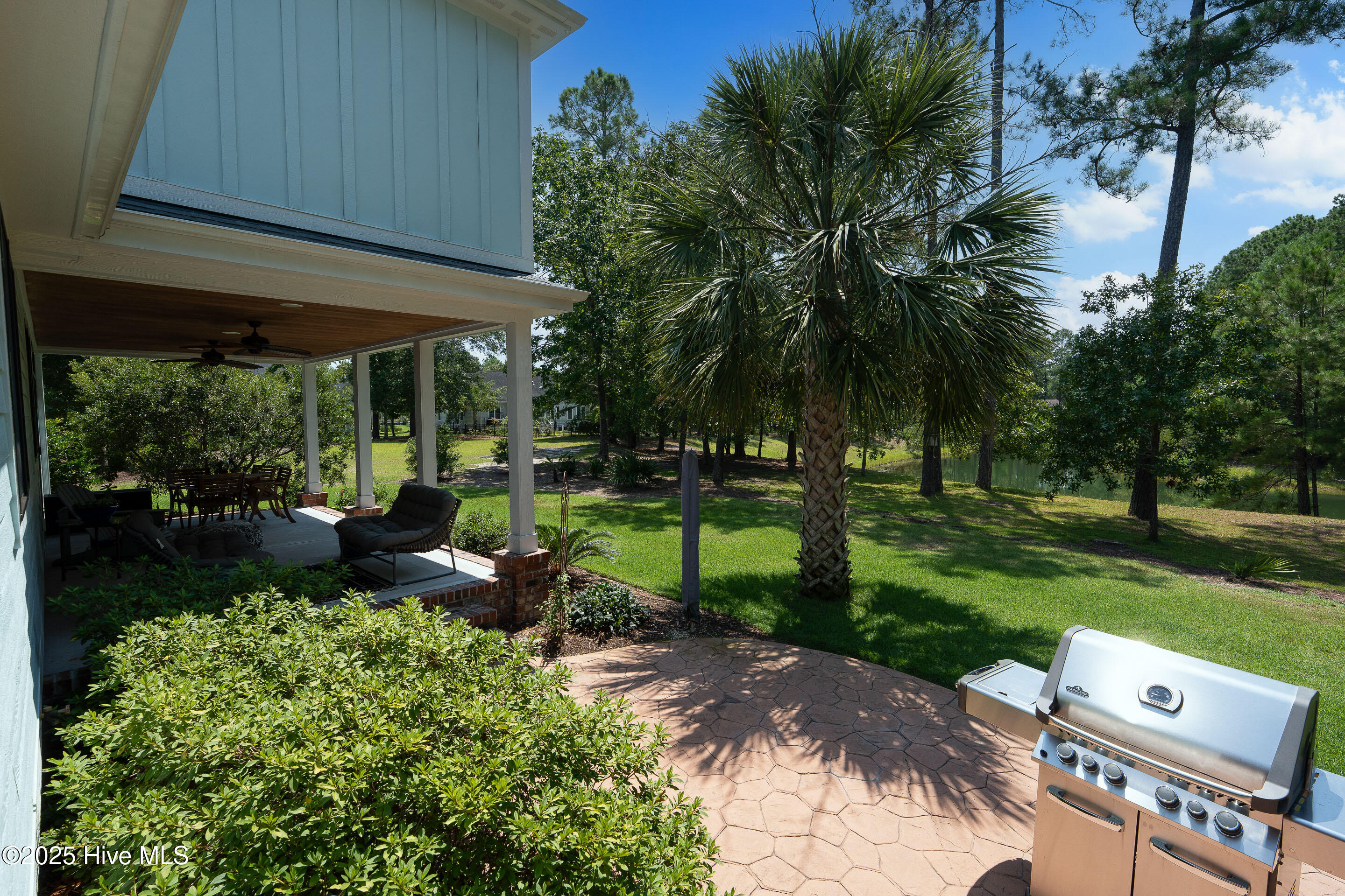 100522220 | Photo 60