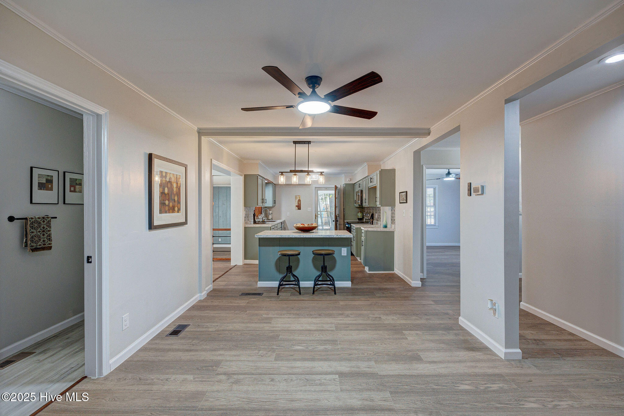 100534664 | Photo 10