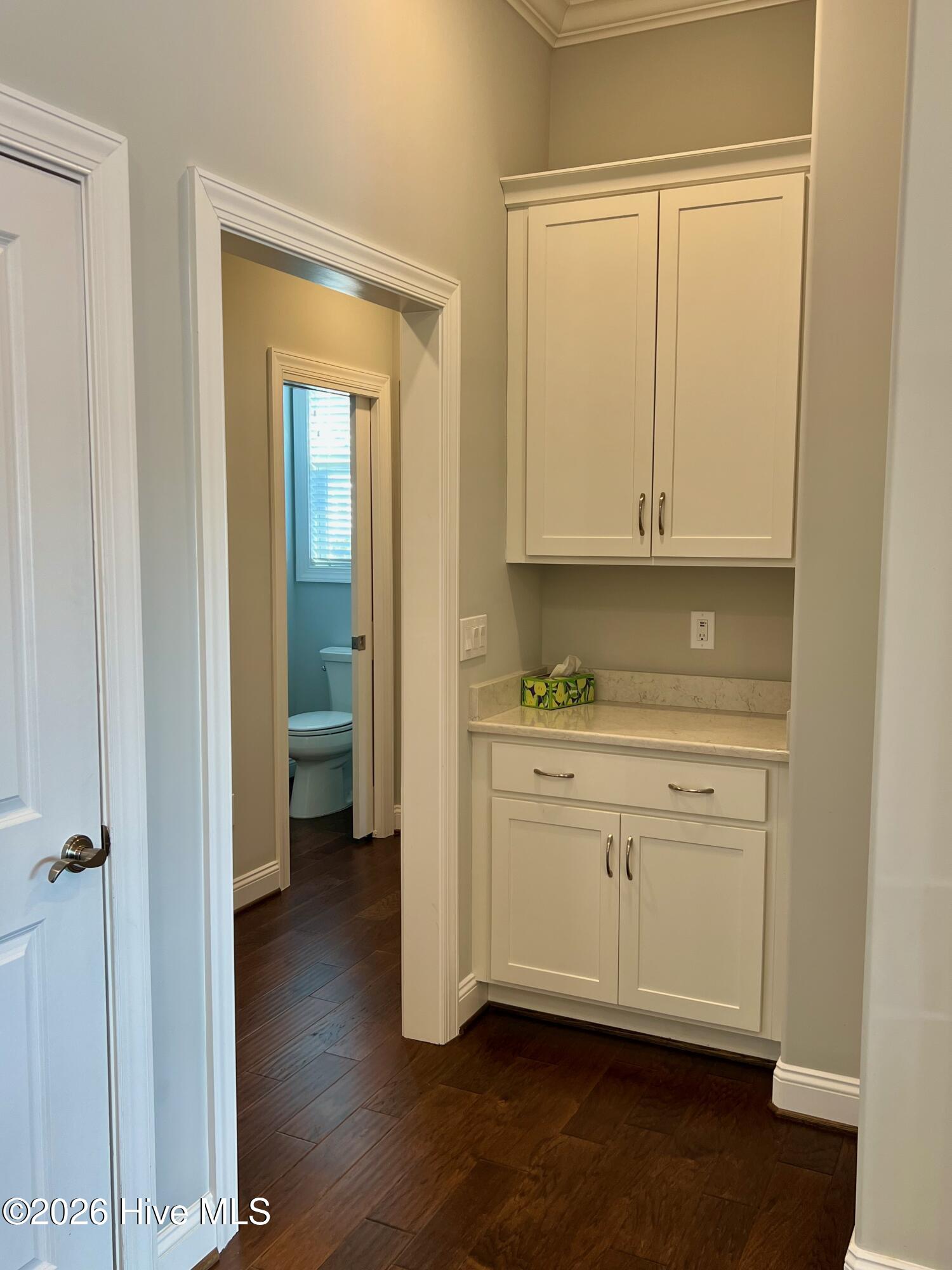 100549571 | Photo 45