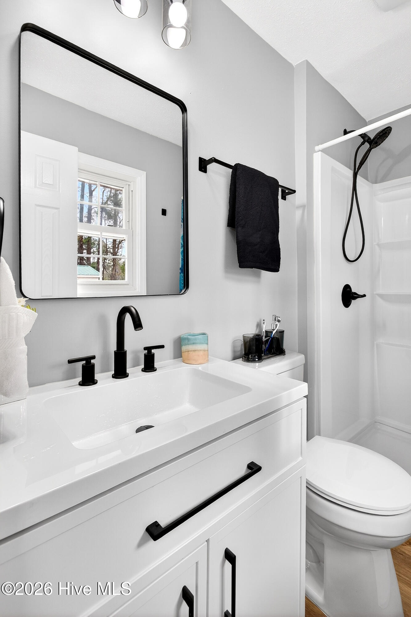 100551597 | Photo 23